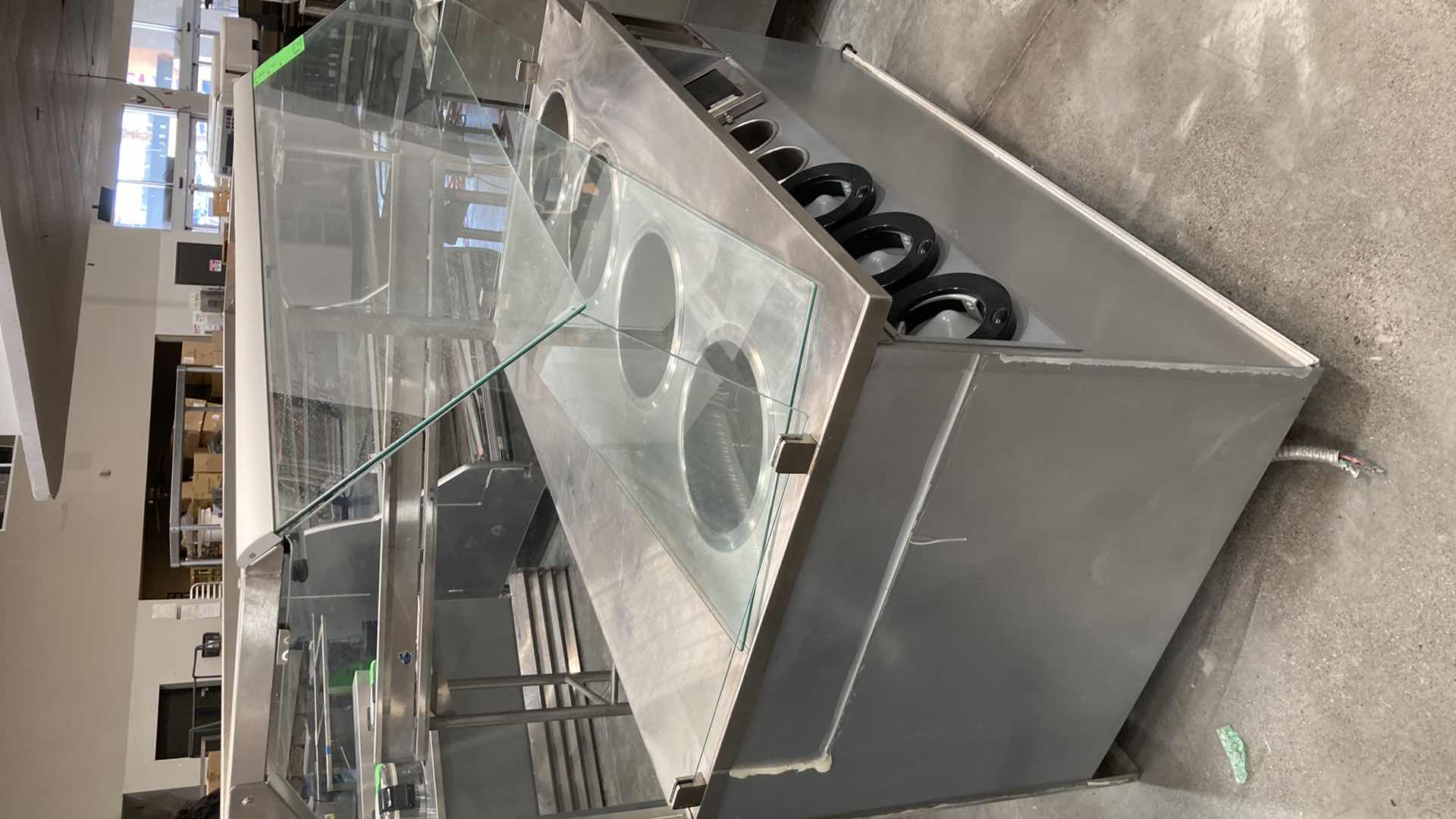 Photo 1 of HUSSMANN SELF SERVICE HOT HOLD SOUP STATION MODEL IM-05-15-FX135 (HARDWIRED)