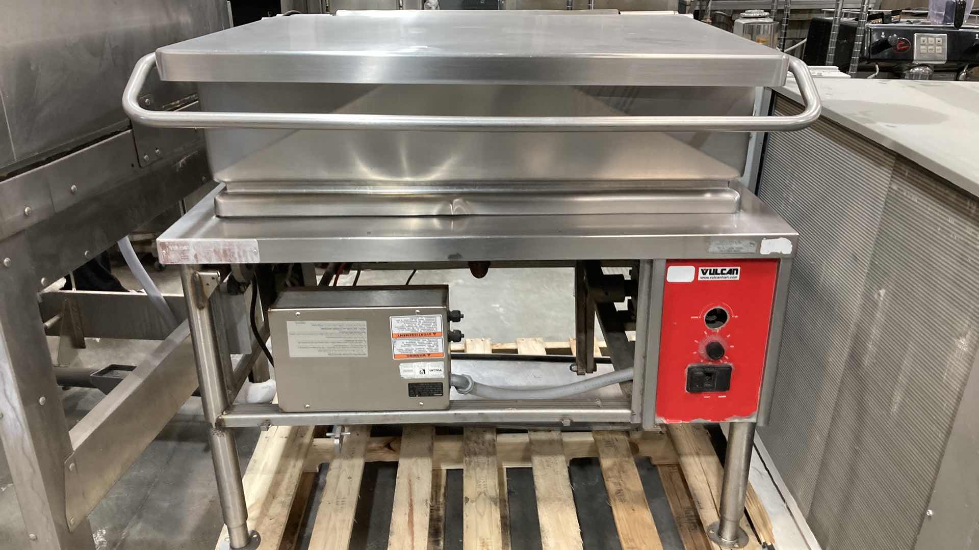 Photo 1 of VULCAN 40GAL TILT SKILL MODEL VG40 (NO CRANK HANDLE)