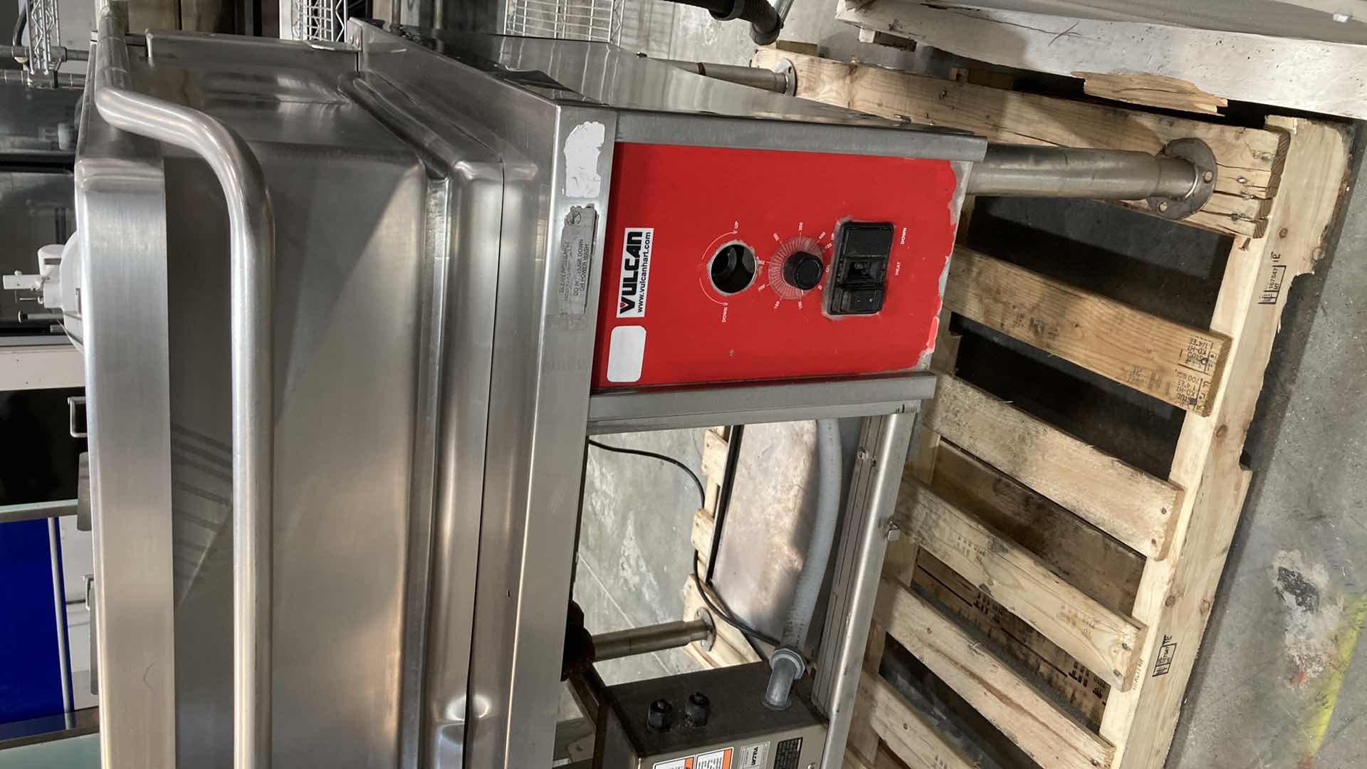 Photo 1 of VULCAN 40GAL TILT SKILL MODEL VG40 (NO CRANK HANDLE)