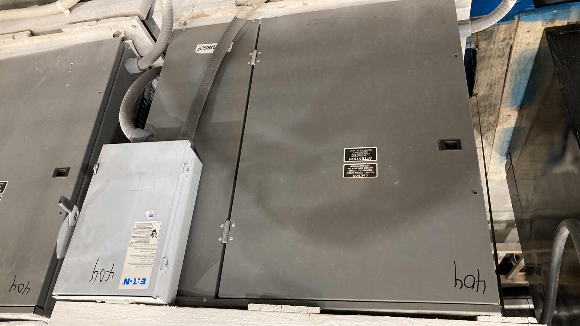 Photo 1 of RUSSELL CONDENSING UNIT MODEL RFO600L4S-EA