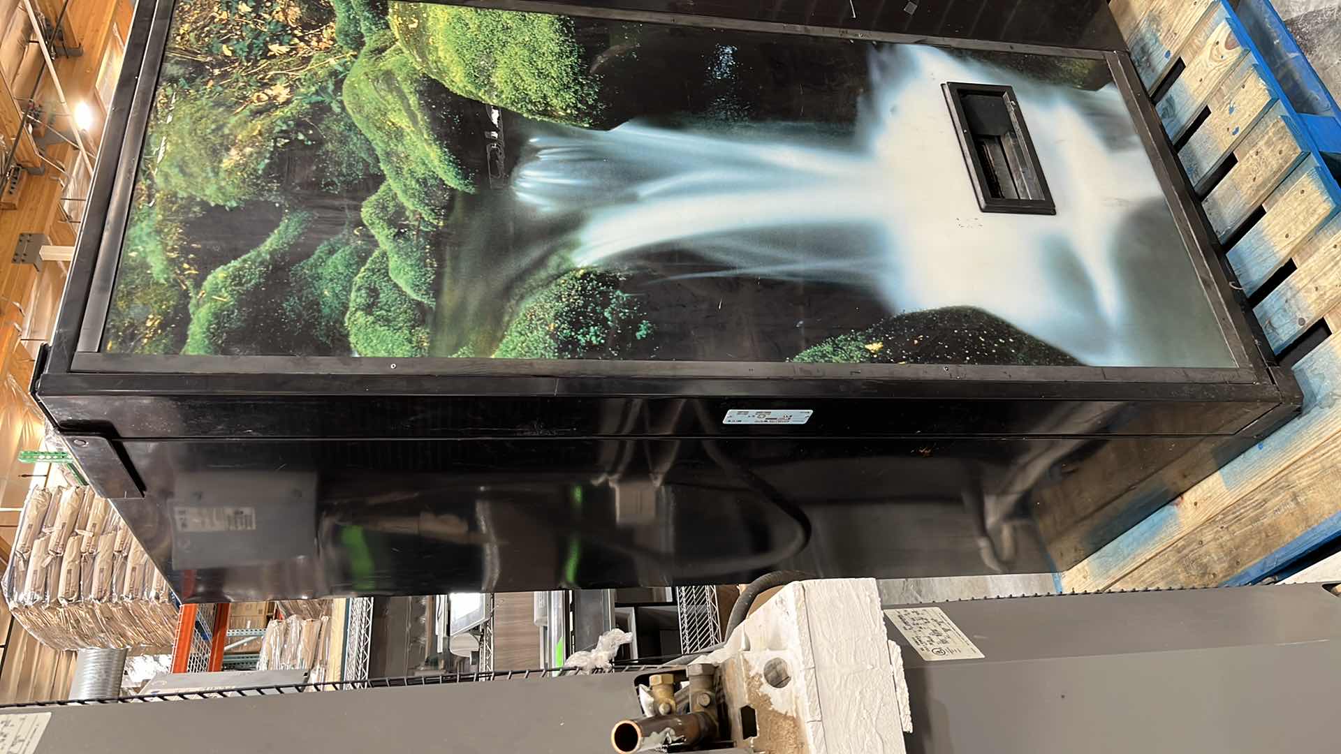 Photo 1 of VENDO COLD BEVERAGE VENDING MACHINE W 10 SELECTIONS MODEL V540