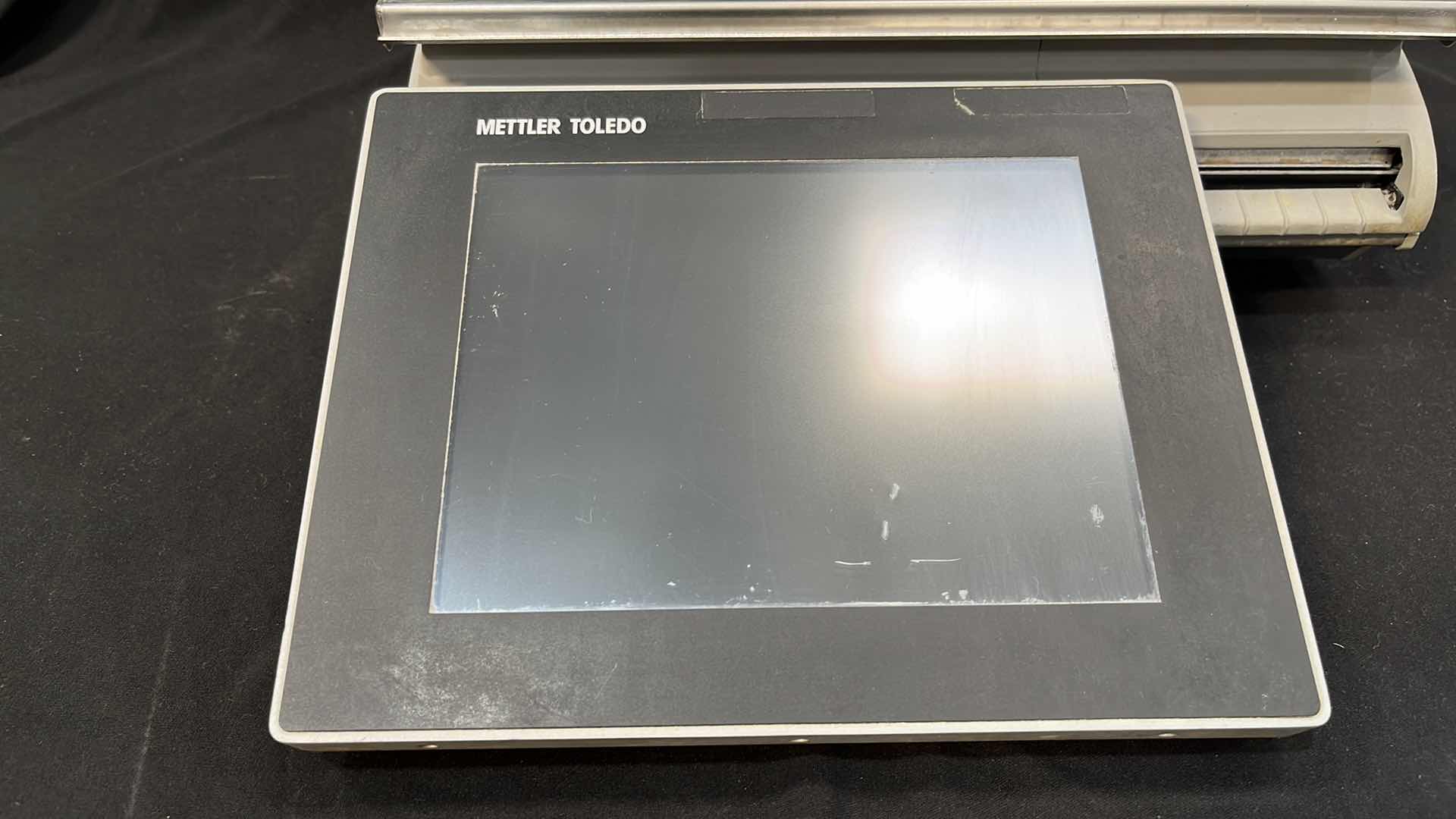 Photo 1 of METTLER TOLEDO DIGITAL TOUCHPAD DELI SCALE W PRINTER MODEL PACT-M