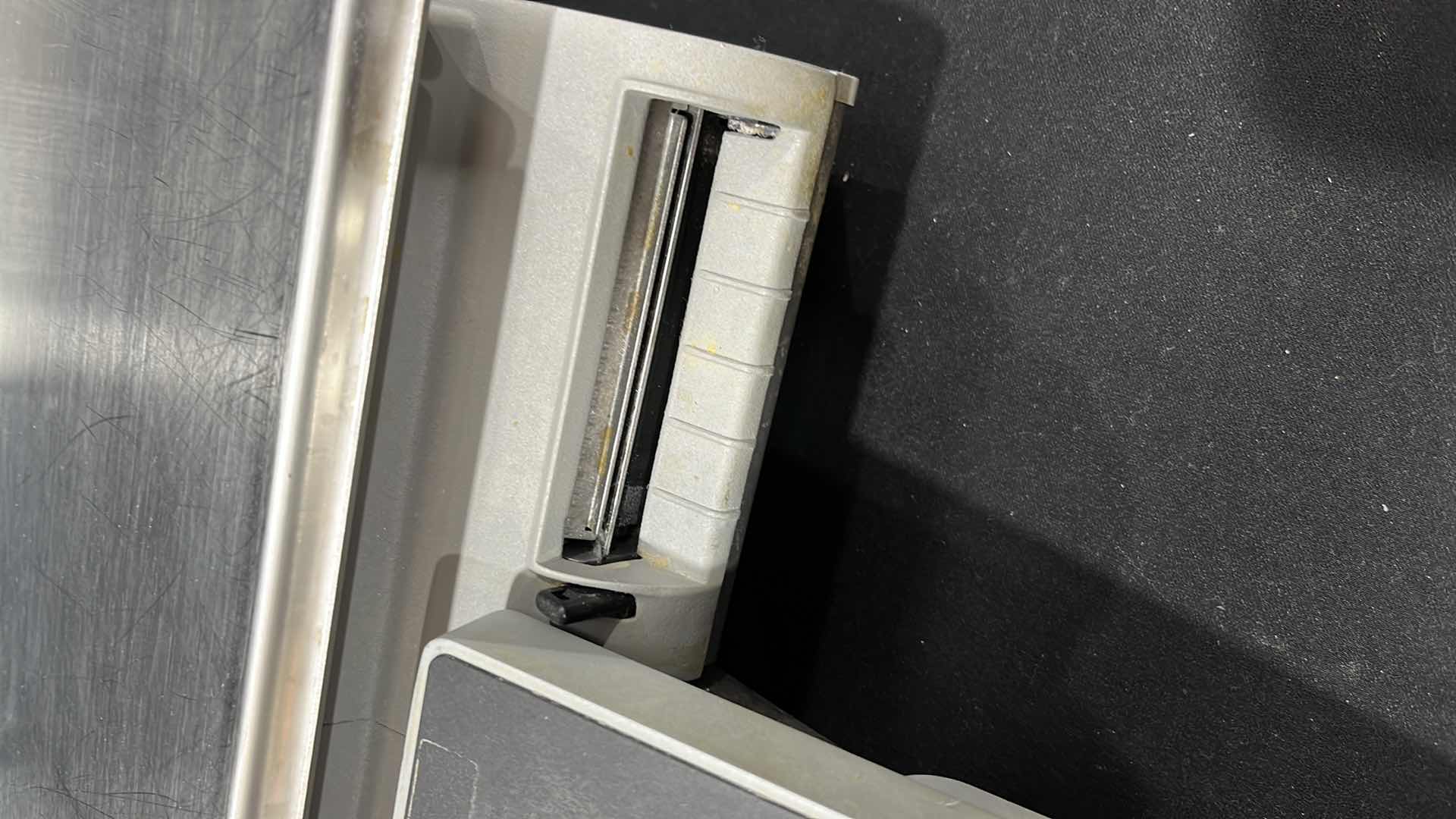 Photo 1 of METTLER TOLEDO DIGITAL TOUCHPAD DELI SCALE W PRINTER MODEL PACT-M