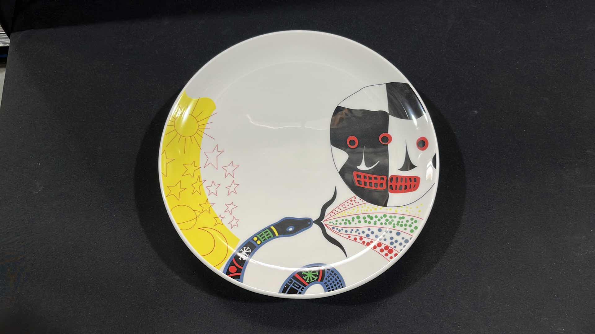 Photo 1 of DUDSON FINEST VITRIFIED CHINA SET OF 8, 12.5”