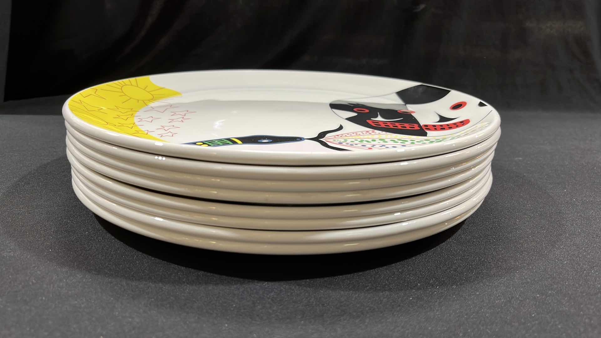 Photo 1 of DUDSON FINEST VITRIFIED CHINA SET OF 8, 12.5”