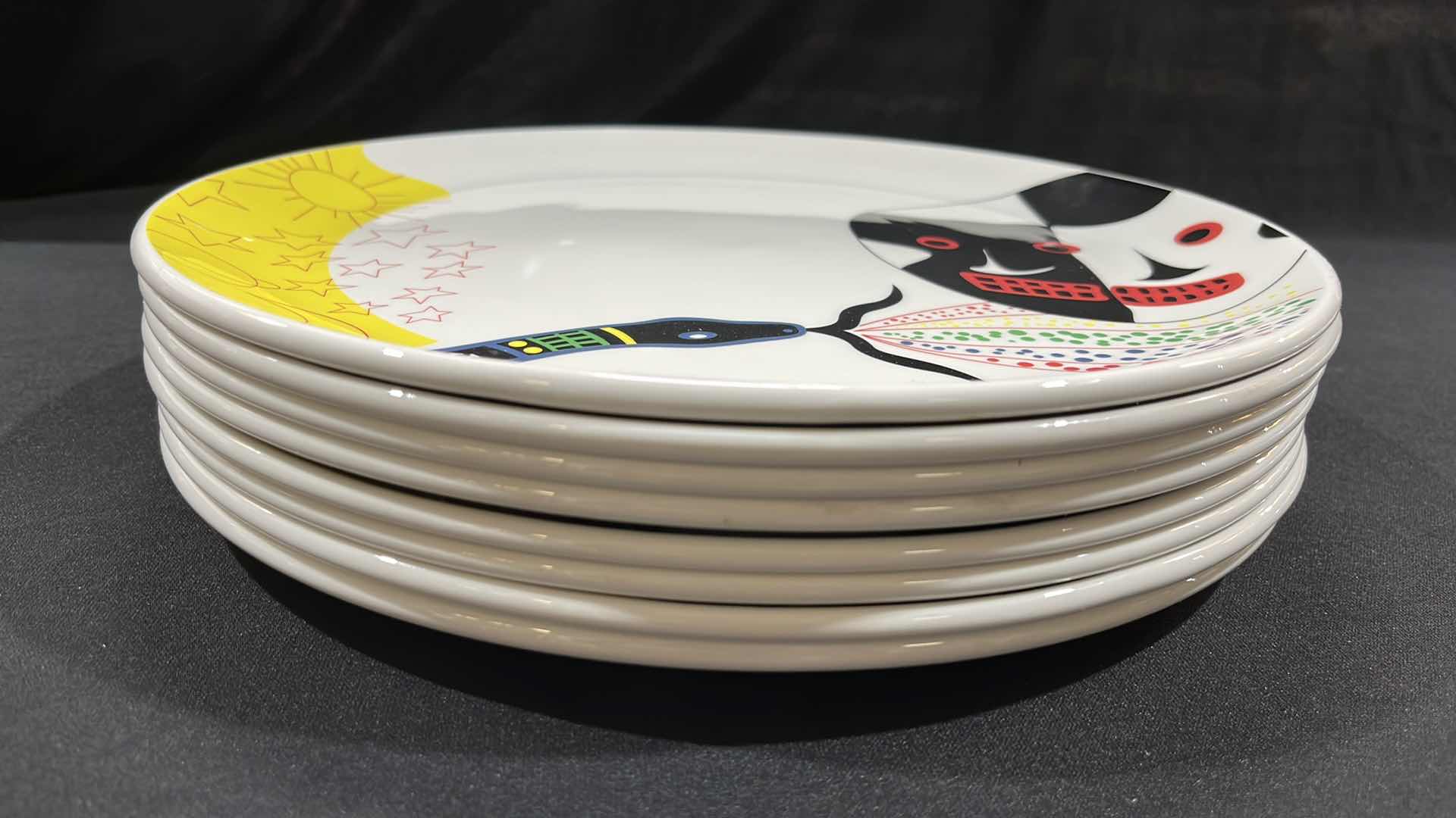 Photo 1 of DUDSON FINEST VITRIFIED CHINA SET OF 8, 12.5”