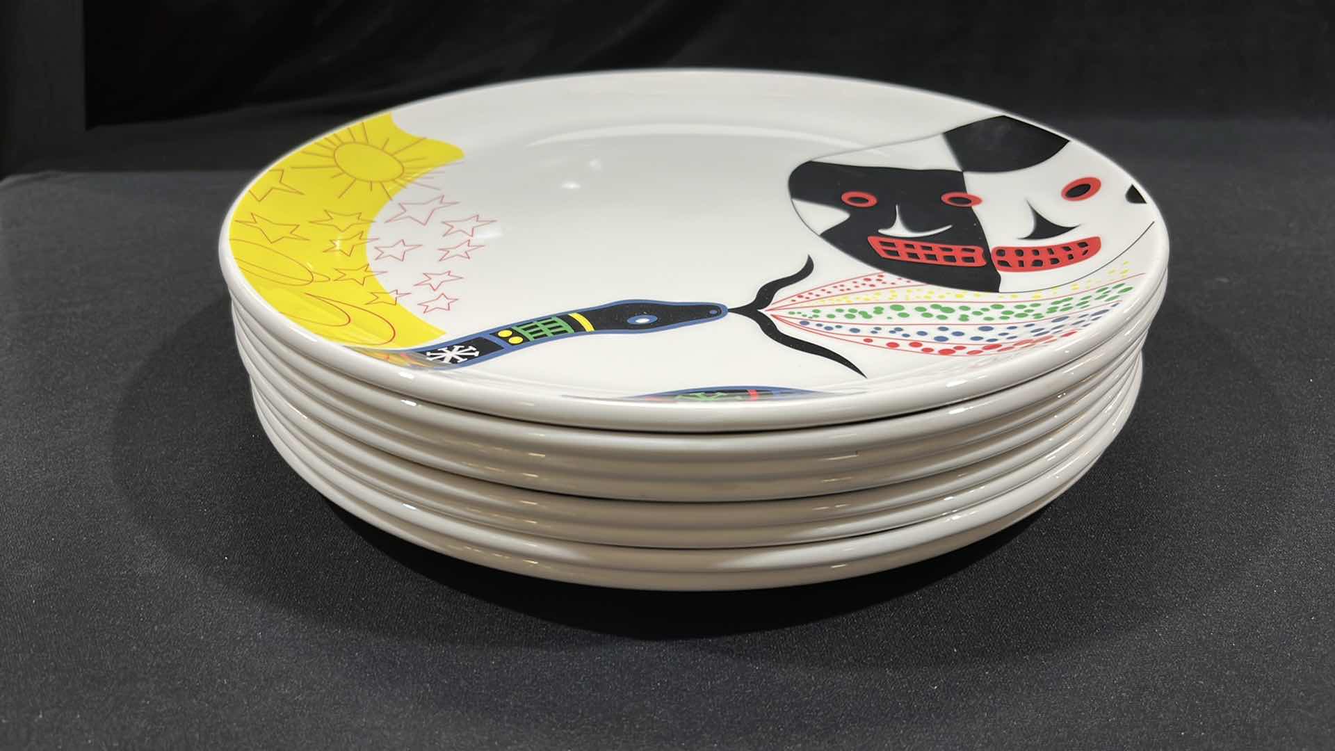 Photo 2 of DUDSON FINEST VITRIFIED CHINA SET OF 8, 12.5”