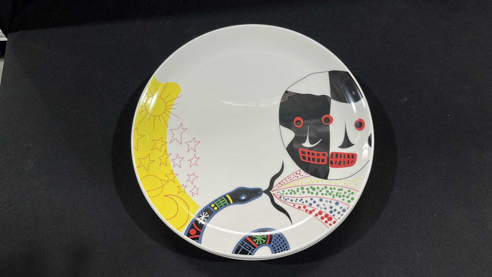 Photo 1 of DUDSON FINEST VITRIFIED CHINA SET OF 8, 12.5”