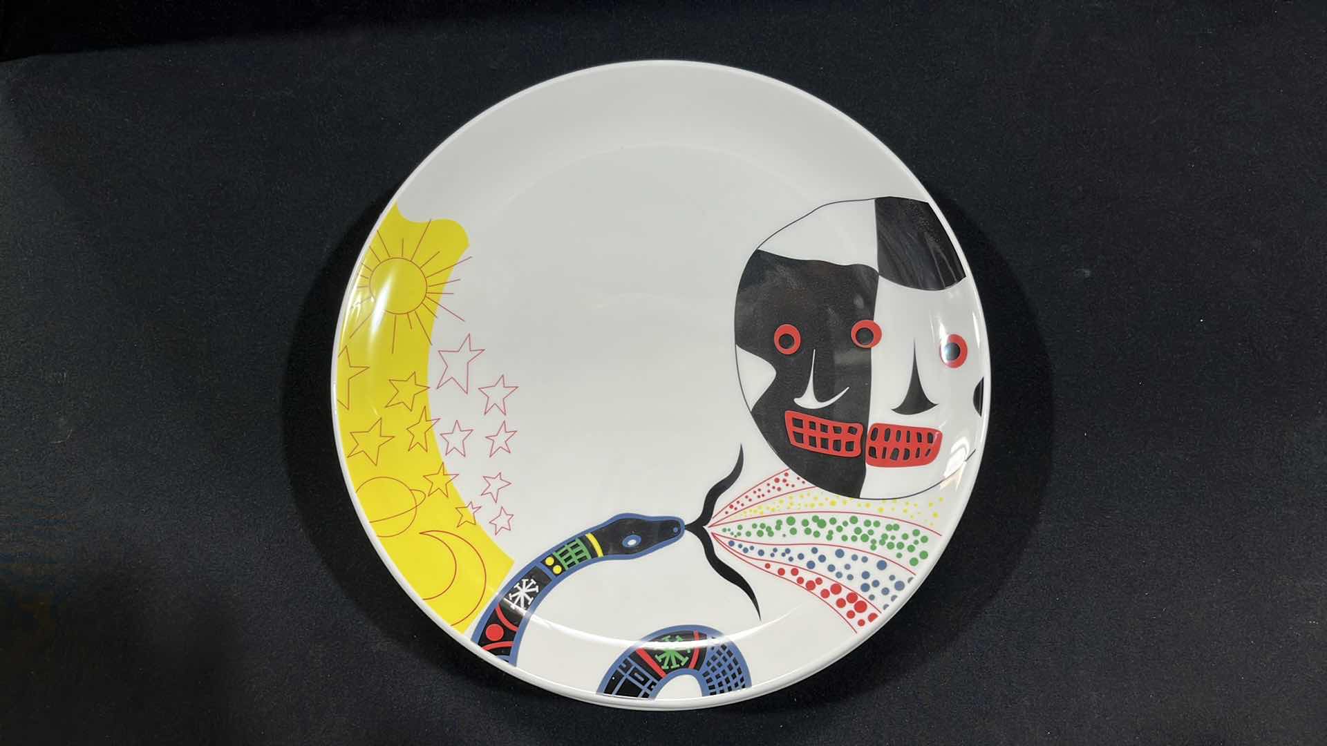 Photo 1 of DUDSON FINEST VITRIFIED CHINA SET OF 8, 12.5”