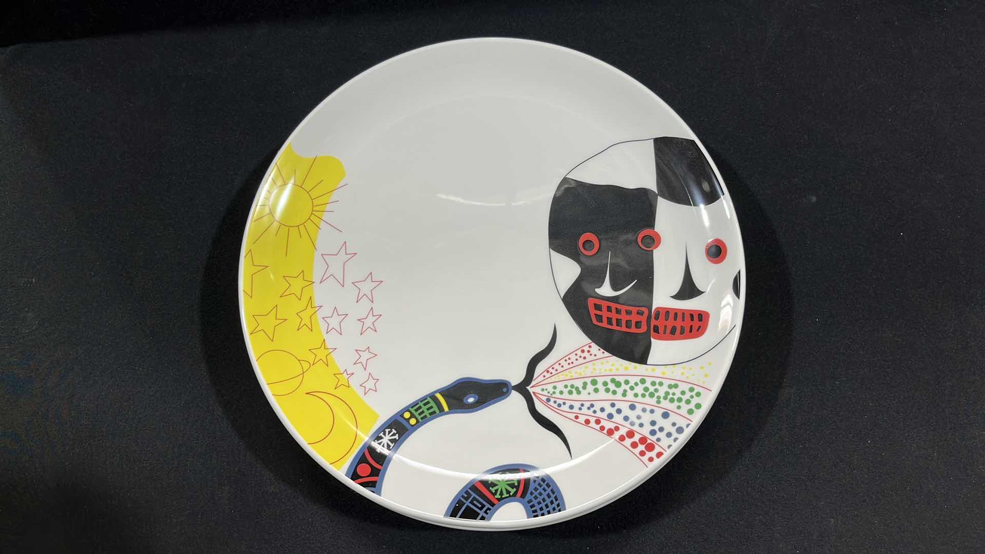 Photo 1 of DUDSON FINEST VITRIFIED CHINA SET OF 8, 12.5”