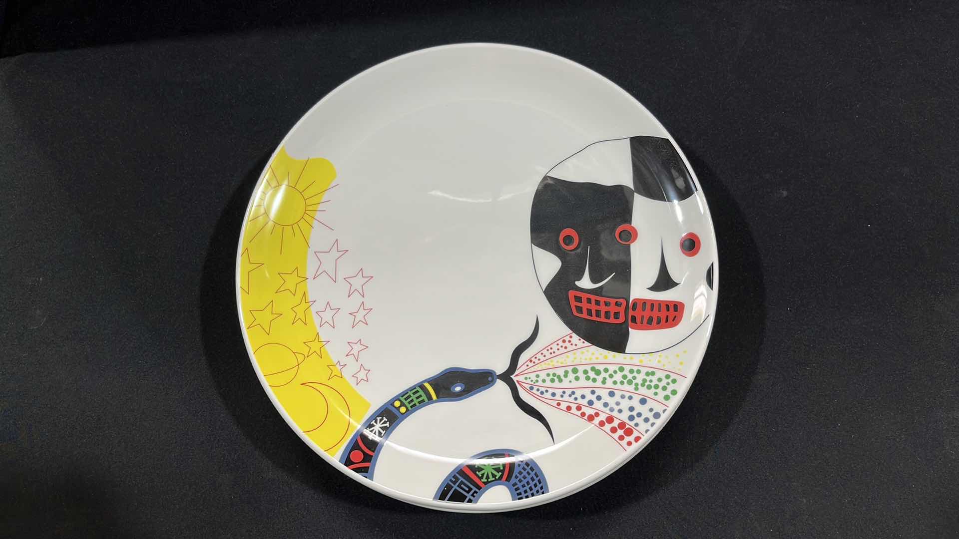 Photo 1 of DUDSON FINEST VITRIFIED CHINA SET OF 8, 12.5”