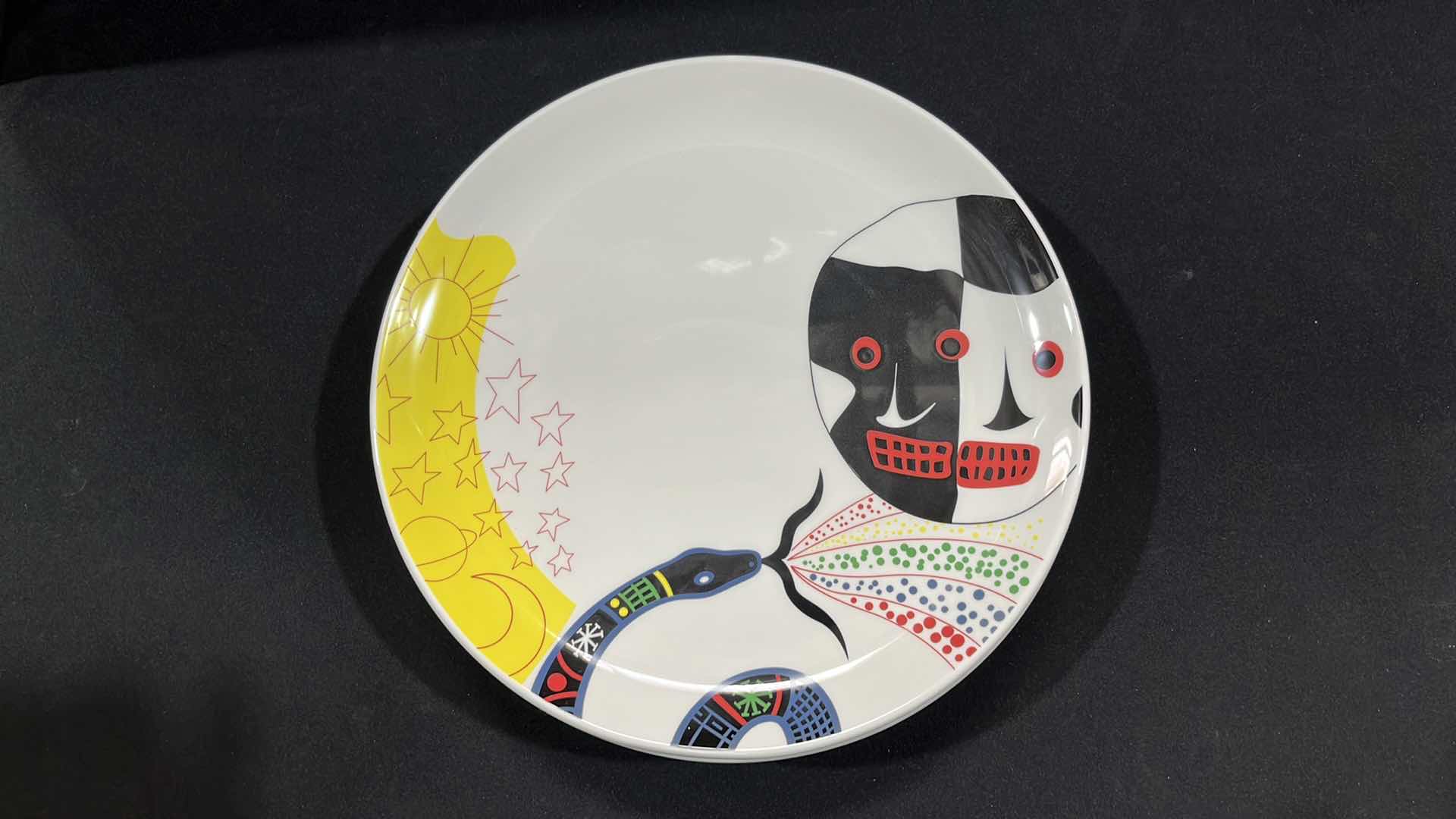 Photo 1 of DUDSON FINEST VITRIFIED CHINA SET OF 8, 12.5”