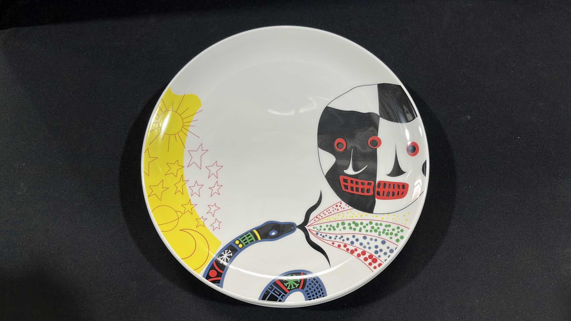 Photo 1 of DUDSON FINEST VITRIFIED CHINA SET OF 8, 12.5”