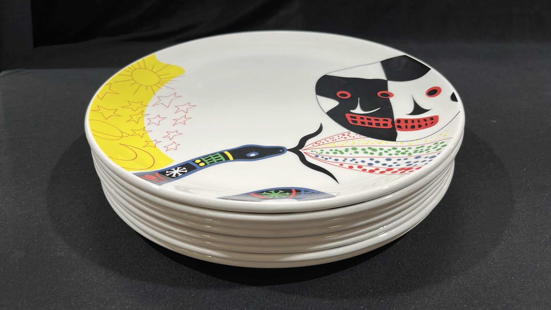 Photo 1 of DUDSON FINEST VITRIFIED CHINA SET OF 8, 12.5”