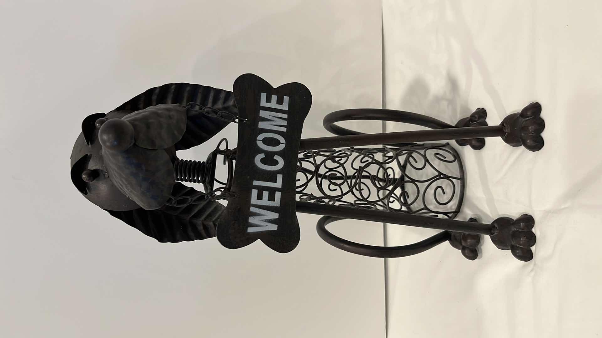 Photo 1 of METAL DOG WELCOME SCULPTURE 6.25” X 9” H15.5”