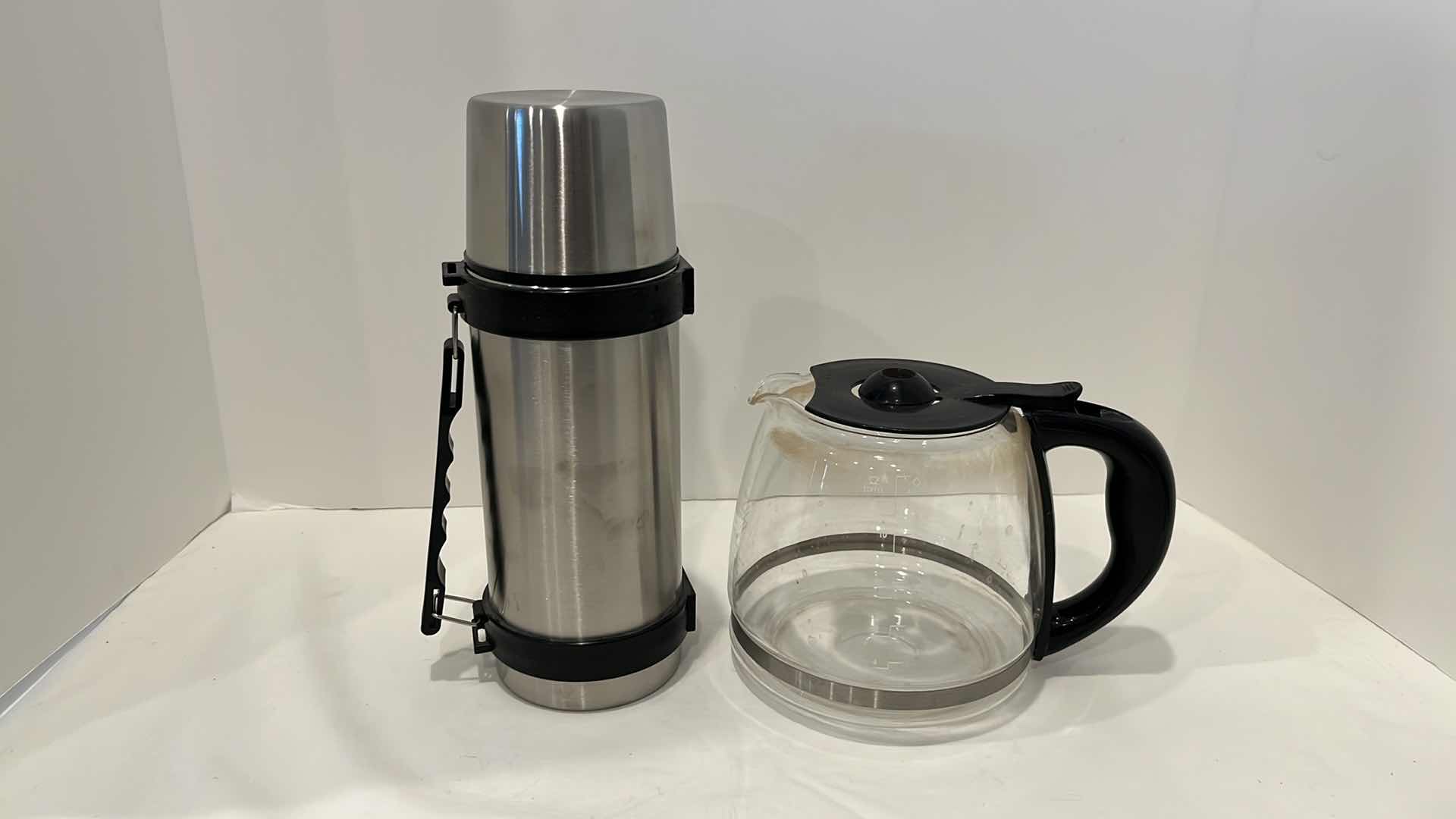 View 1 of STAINLESS STEEL 32 OZ VACUUM PORTABLE INSULATED TRAVEL FLASK BOTTLE
& 12 CUP COFFEE POT