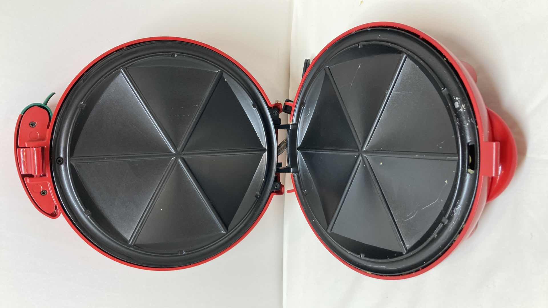 Photo 4 of EL PASO CHILE COMPANY QUESADILLA MAKER MODEL GH188