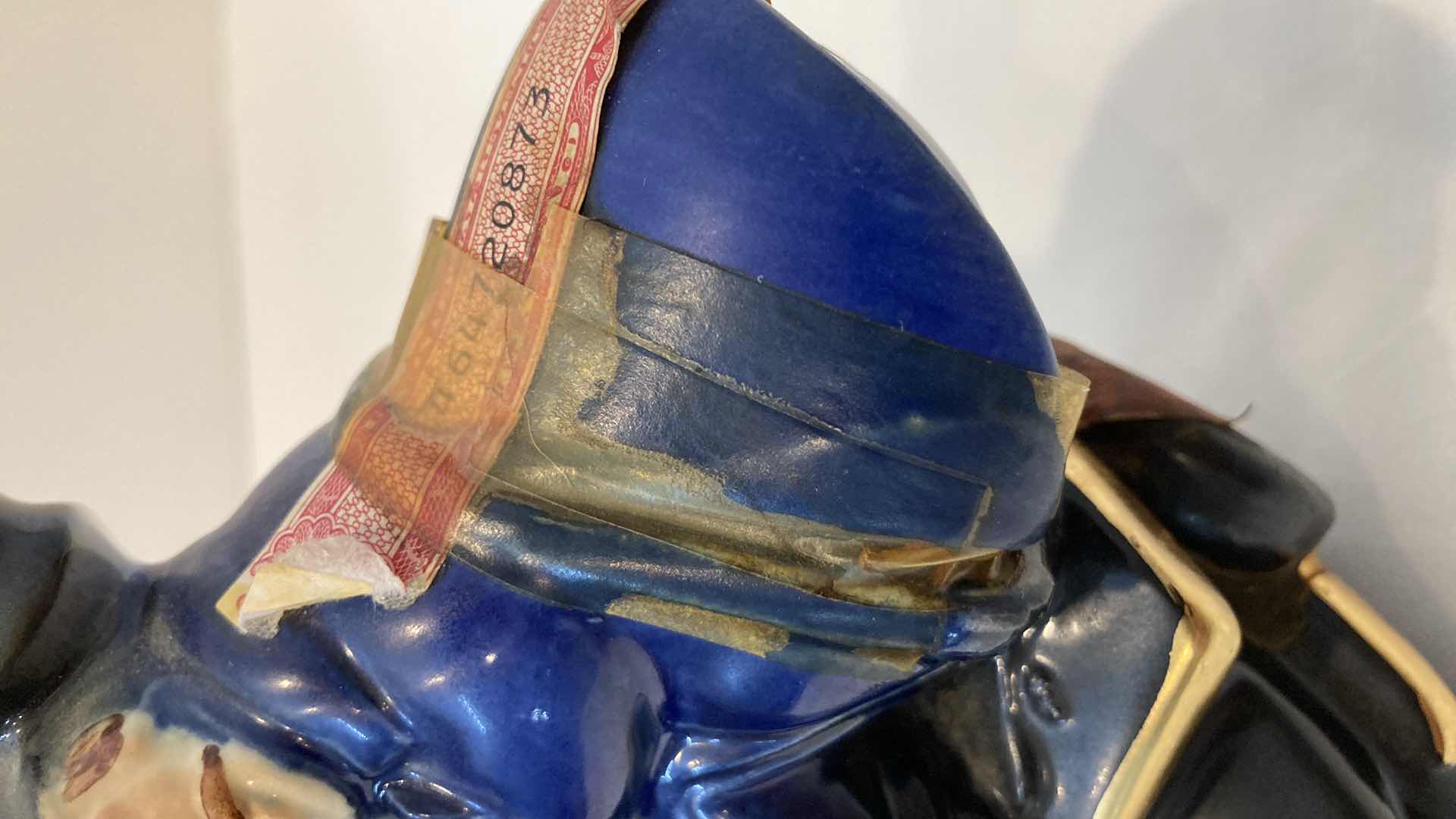 Photo 1 of HERITAGE CHINA HAND DECORATED W 24K GOLD BOBBY POLICE CAR DECANTER 1971 11.5” X 4.5” H7”