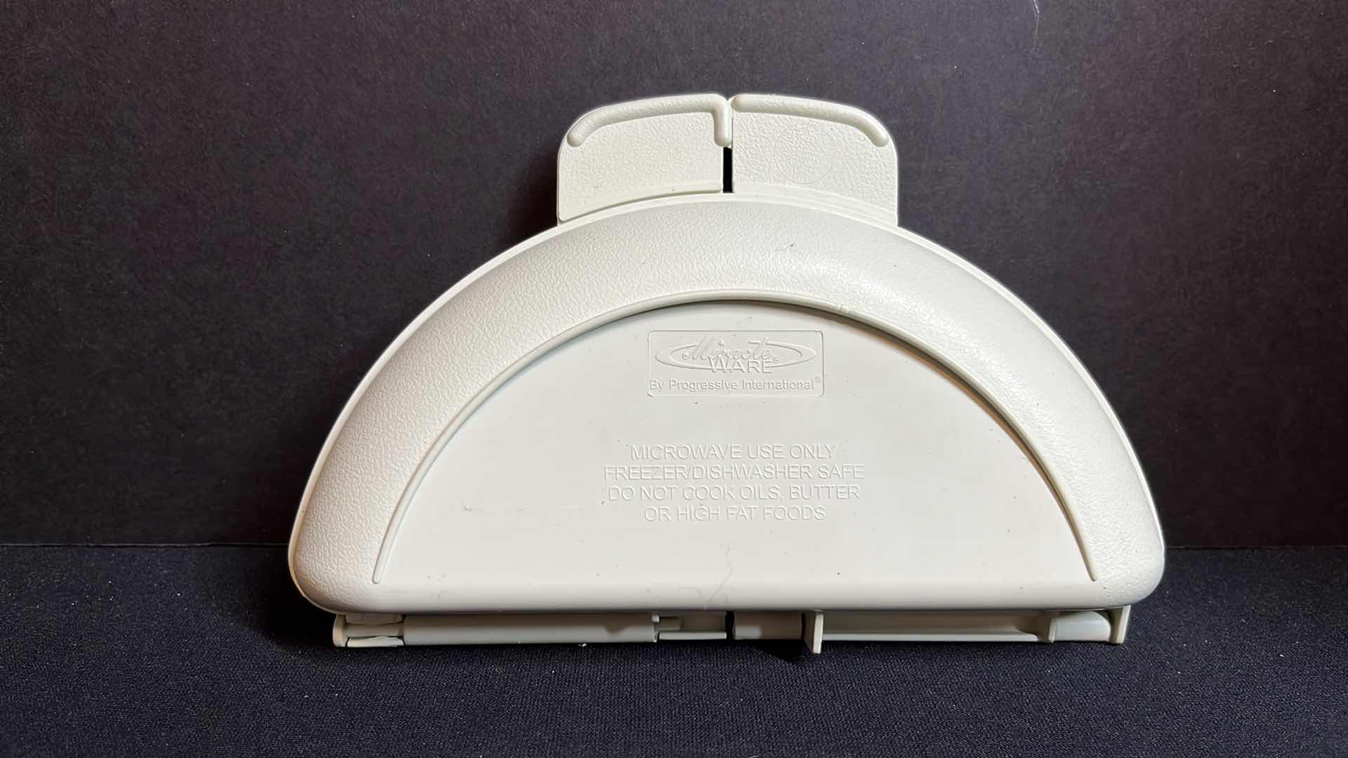 Photo 1 of NON-STICK FOLDING OMELETTE PAN DOUBLE SIDED COOKER, CROCK POT STONEWARE DLOW COOKER LITTLE DIPPER 4.5” (MODEL 32041) & MIRACLE WARE MICROWAVABLE OMELETTE COOKER