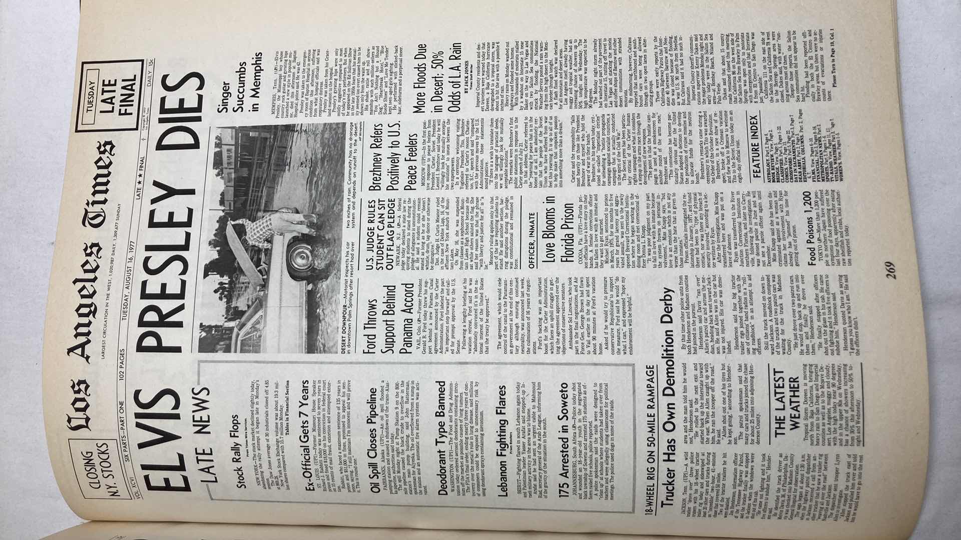 Photo 1 of LOS ANGELES TIMES FRONT PAGE COLLECTION OF HISTORICAL HEADLINES BOOKS 1881-1987 (2)