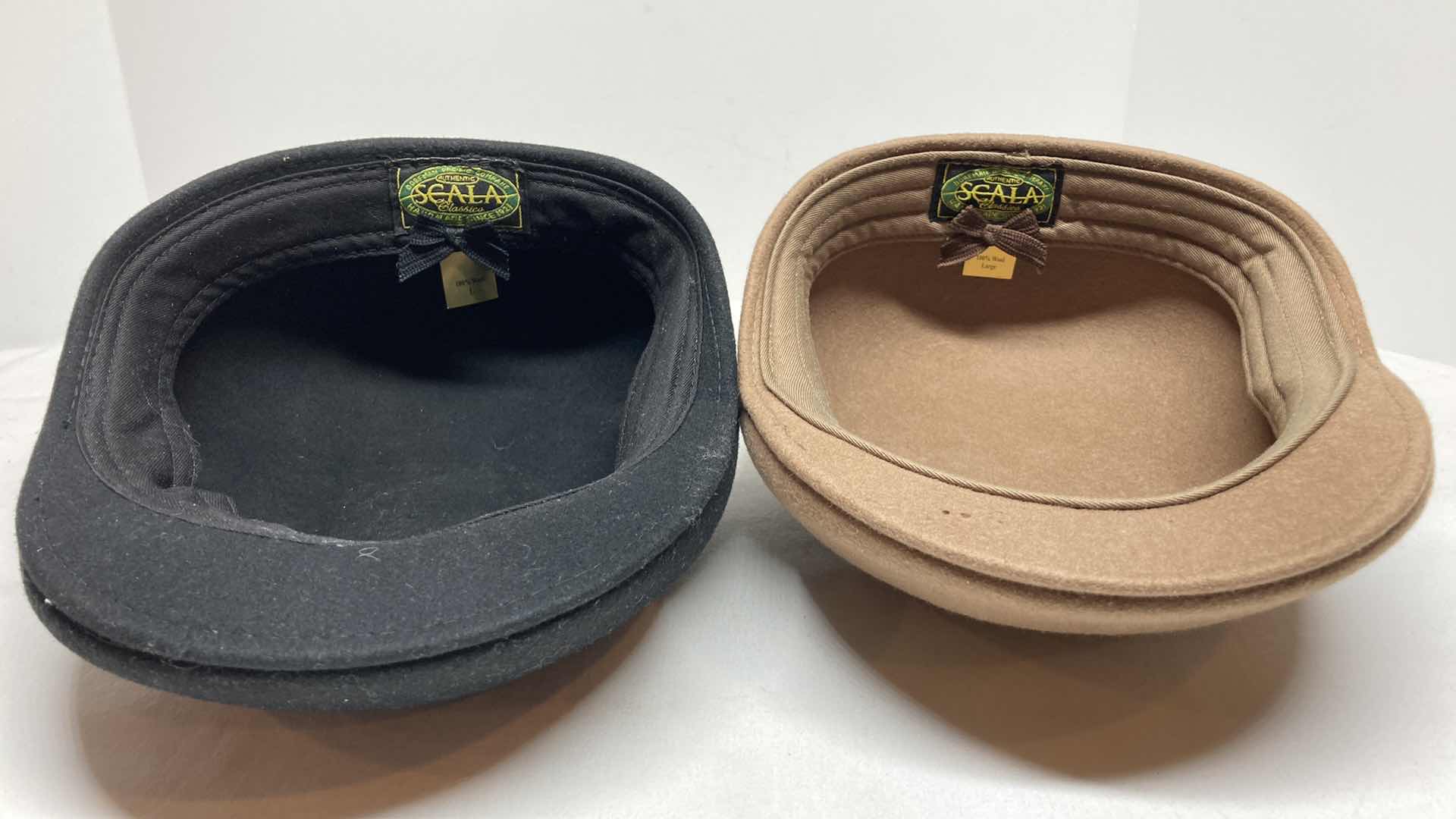 Photo 1 of DORFMAN PACIFIC CO. SCALA BLACK & TAN NEWSBOY WOOL CAPS LG (2)