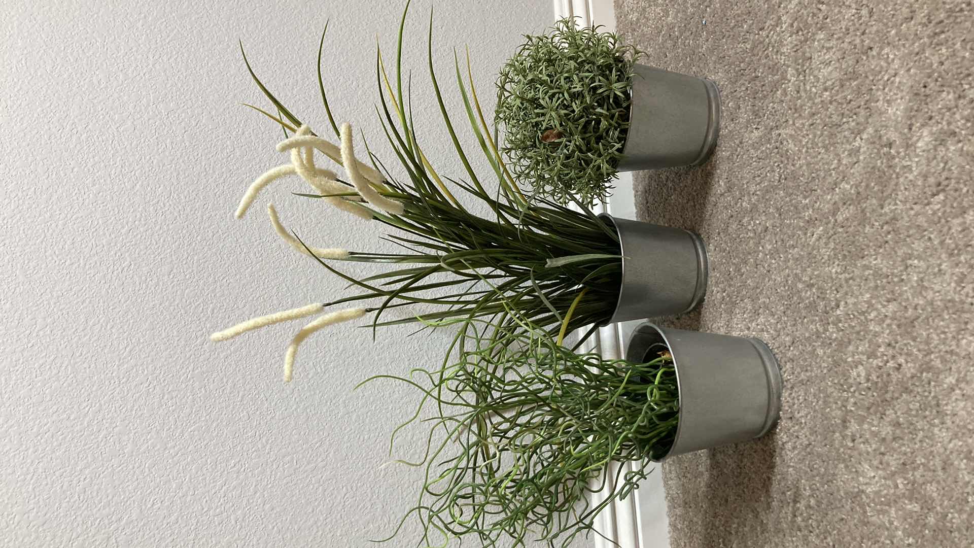 Photo 1 of FLORAL DECOR (6) H29”