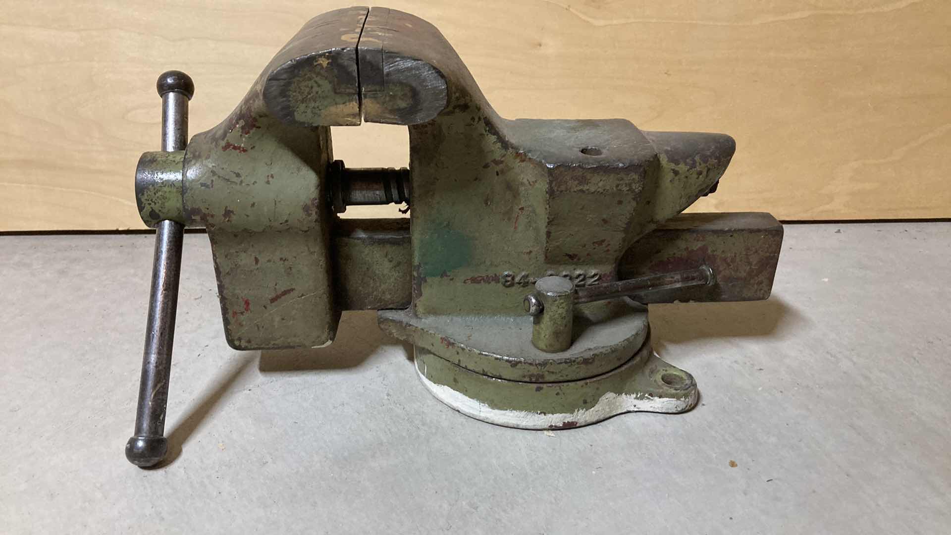 Photo 1 of WARD MASTER QUALITY VISE 13” X 4” H7.30”