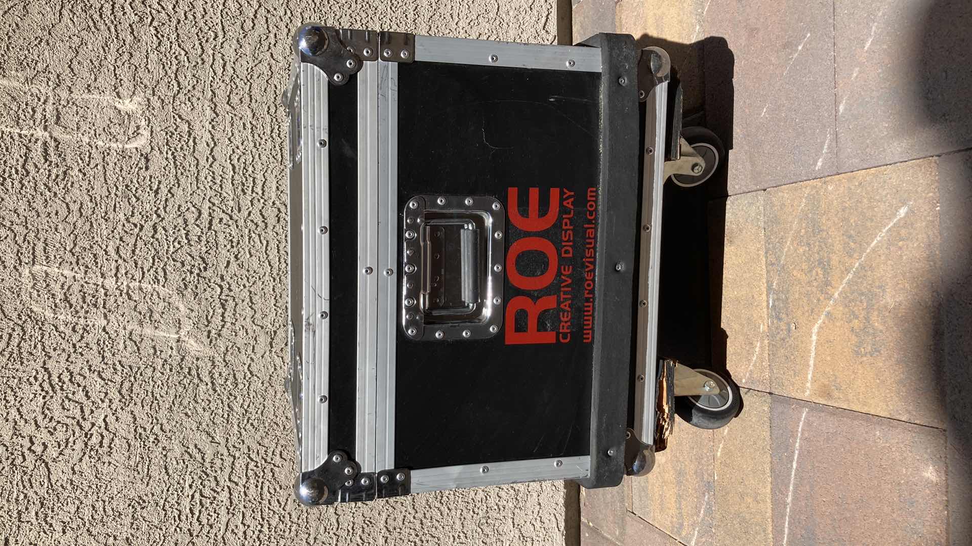 Photo 1 of SERVER TRAVEL CASE ON CASTERS 22” X 22” H24”