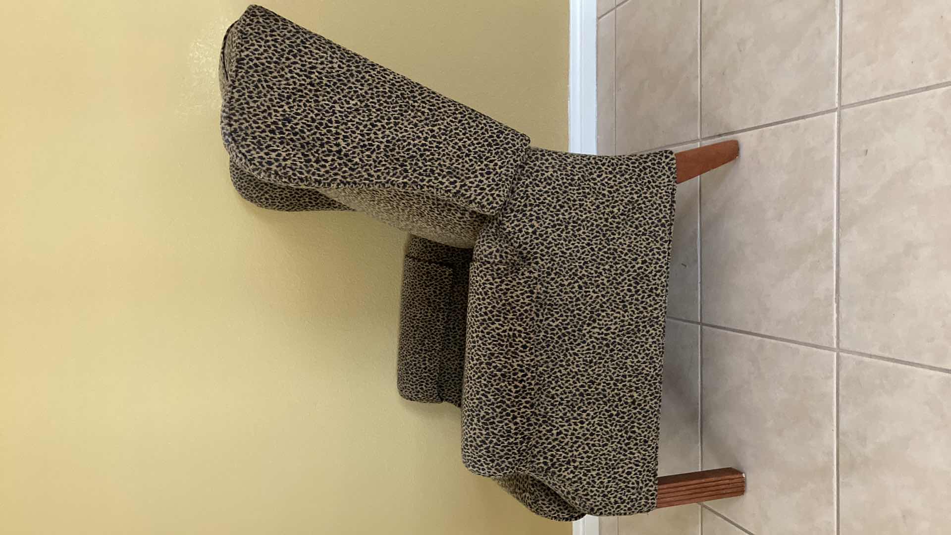 Photo 1 of LA-Z-BOY CHEETAH PRINT CLOTH RECLINER WING BACK CHAIR 30” X 37” H40”