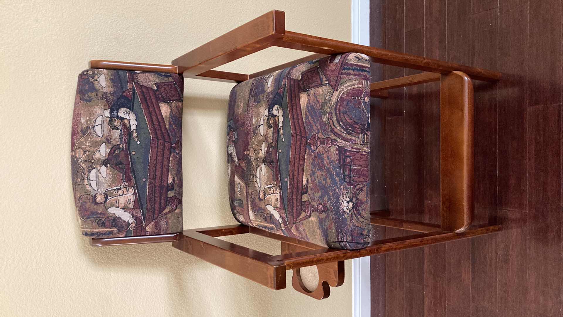 Photo 1 of RECREATIONAL PRODUCTS BILLARD THEME UPHOLSTERED BAR STOOL W CUP HOLDER 26” X 21” H45”