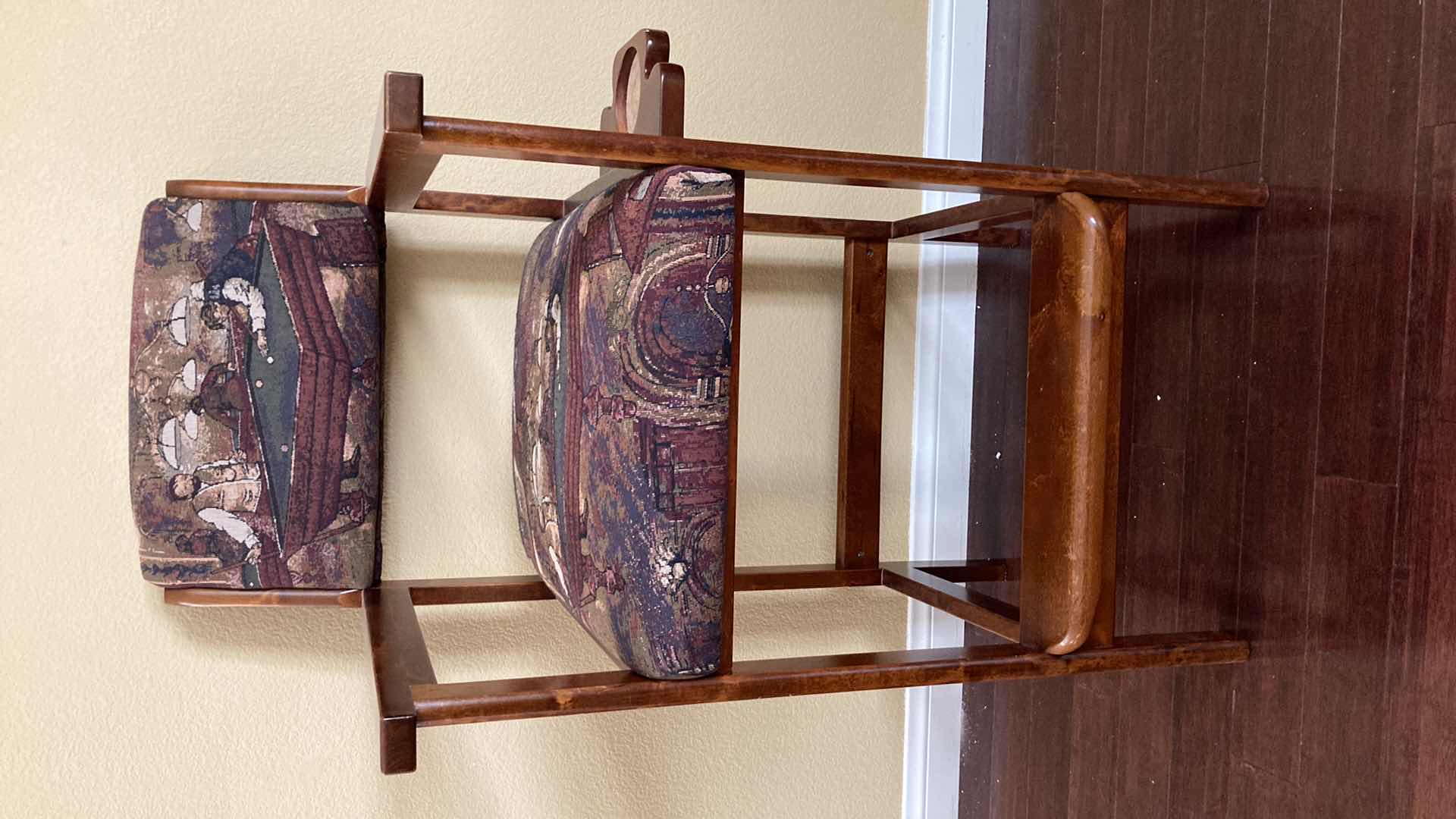 Photo 1 of RECREATIONAL PRODUCTS BILLARD THEME UPHOLSTERED WOOD BAR STOOL W CUP HOLDER 26” X 21” H45”