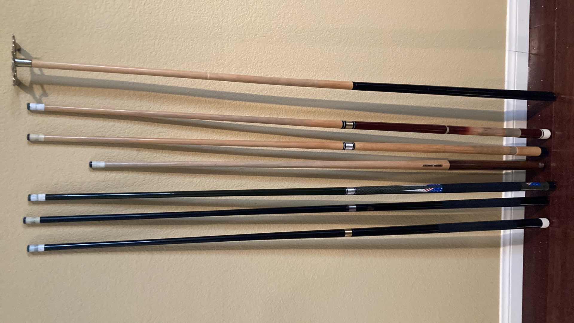 Photo 1 of POOL CUE SET- FIBERGLASS & WOOD CUE STICKS (7)