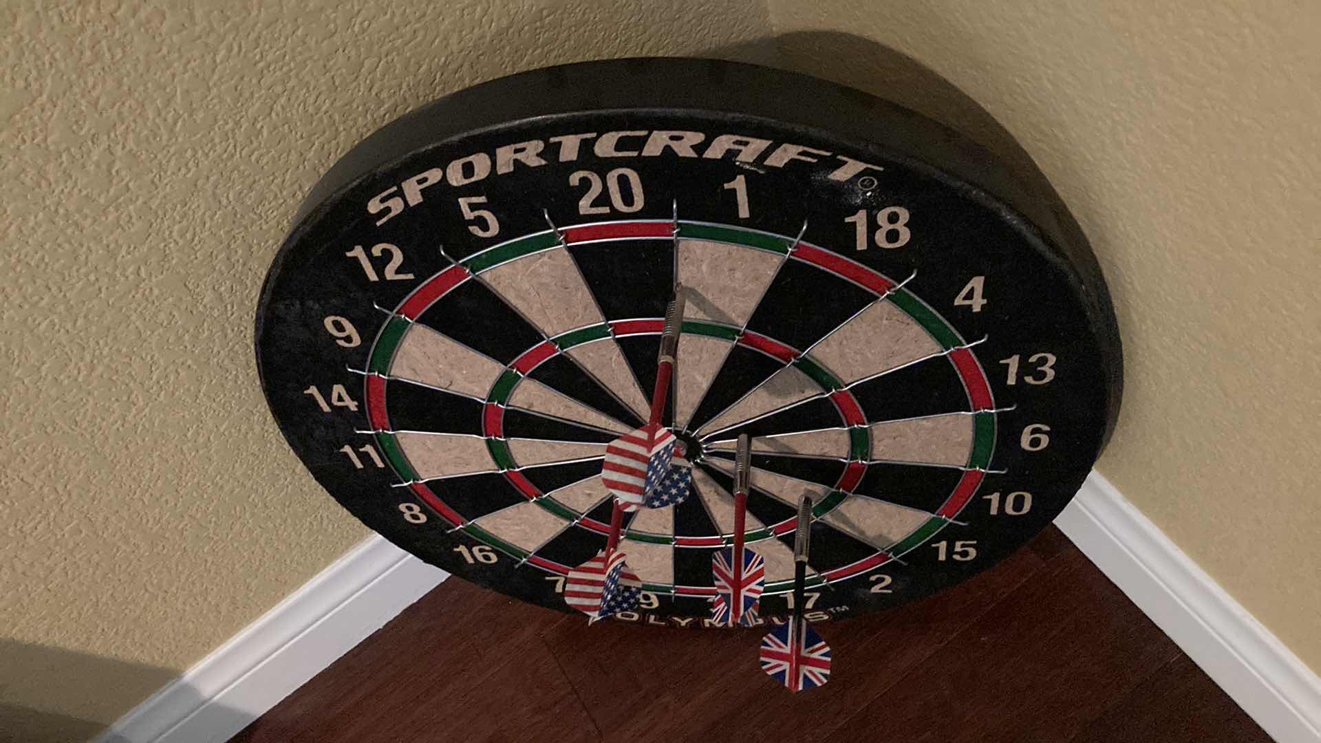 Photo 1 of OLYMPUS SPORTCRAFT DARTBOARD 4 DARTS INCLUDED & CRICKET SCORE CHALKBOARD W BLANK GAME CHALKBOARD
