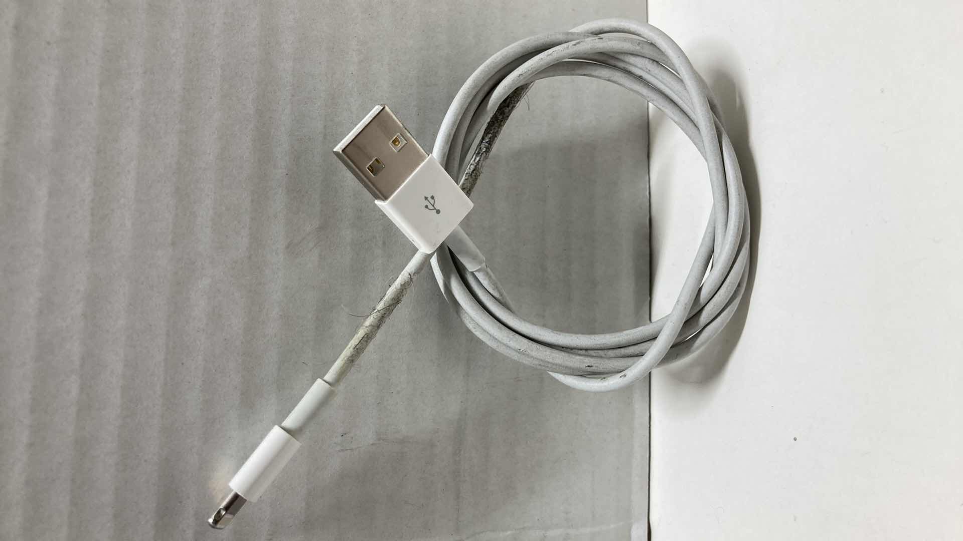 Photo 5 of APPLE iPHONE 14 PLUS ROSE GOLD