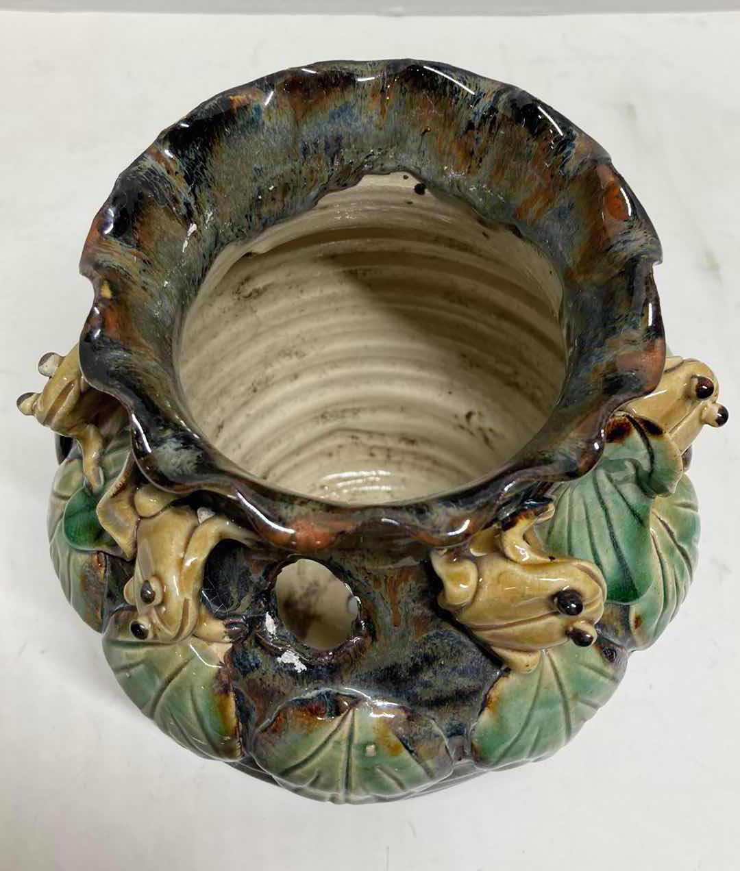 Photo 1 of FROGS & LILY-PAD THEME CERAMIC PLANTER 6” X 8”