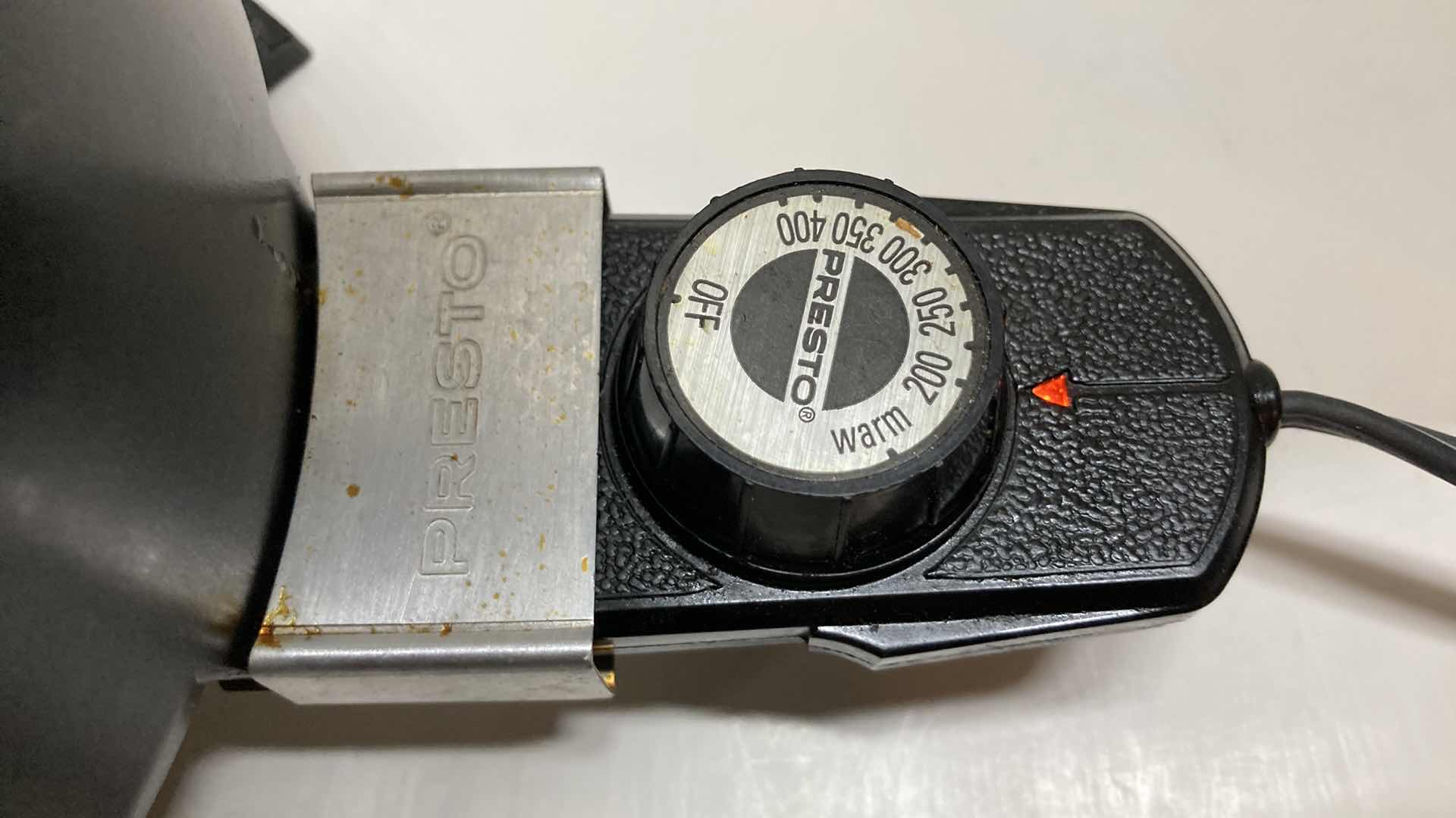 Photo 1 of PRESTO 6QT IMMERSIBLE ELECTRIC POT W ALUMINUM COLANDER & GLASS LID