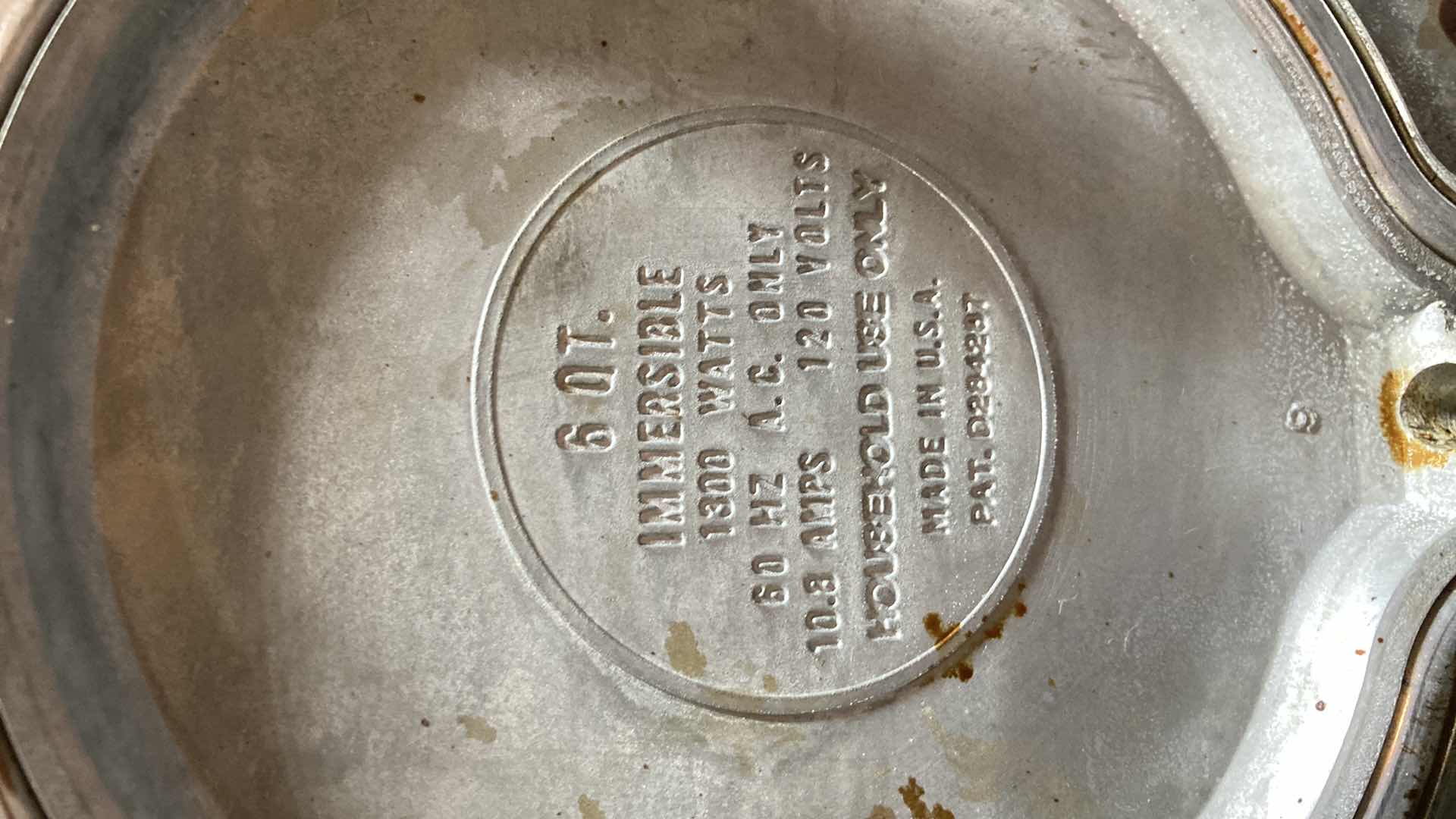 Photo 1 of PRESTO 6QT IMMERSIBLE ELECTRIC POT W ALUMINUM COLANDER & GLASS LID