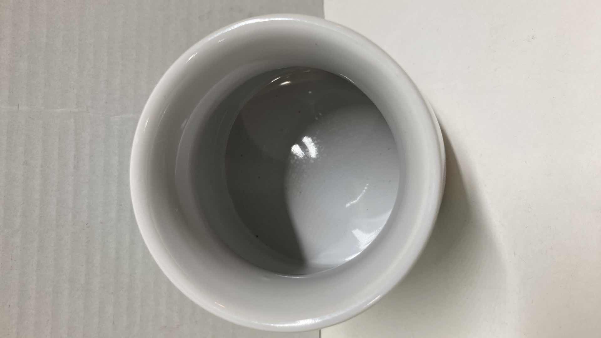 Photo 1 of EDIBLE ARRANGEMENTS TEAL & WHITE CERAMIC VASE 4.5” X 4.5”