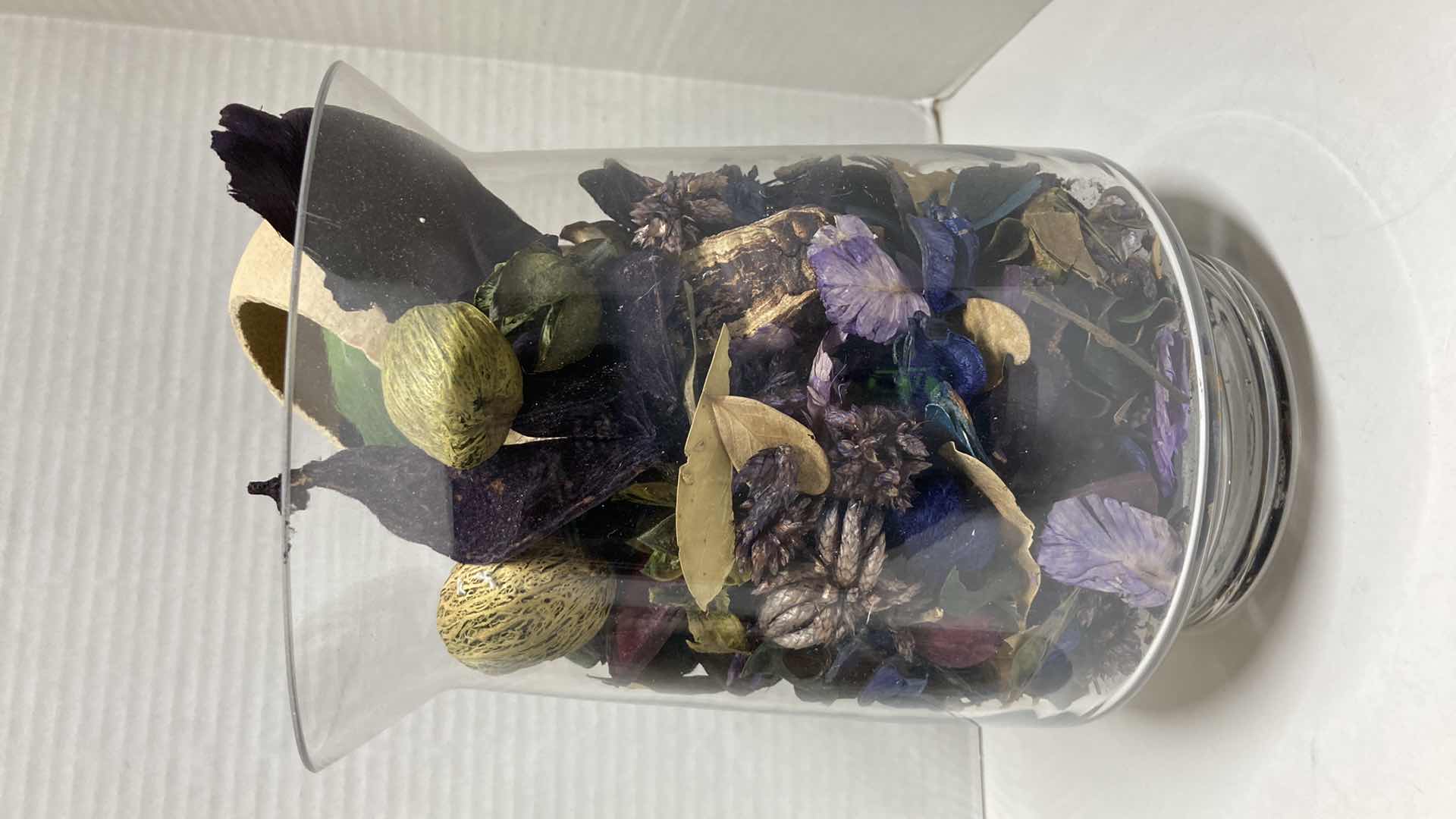 Photo 1 of CLEAR GLASS VASES W POPERY DECOR