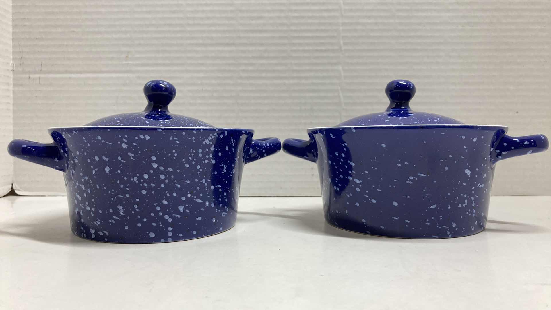 Photo 1 of CALIFORNIA PANTRY CASSEROLE DISHES W LIDS (2) 6.5” X 5” H4”