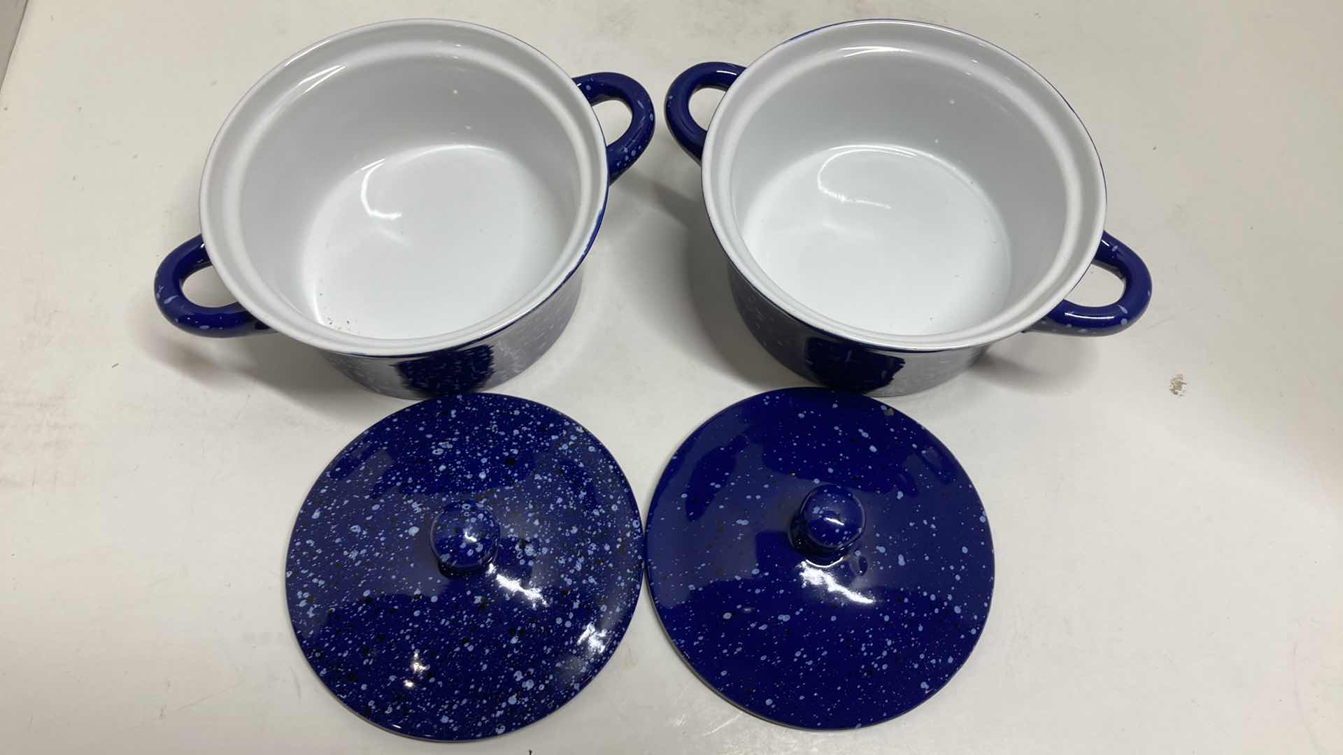 Photo 1 of CALIFORNIA PANTRY CASSEROLE DISHES W LIDS (2) 6.5” X 5” H4”