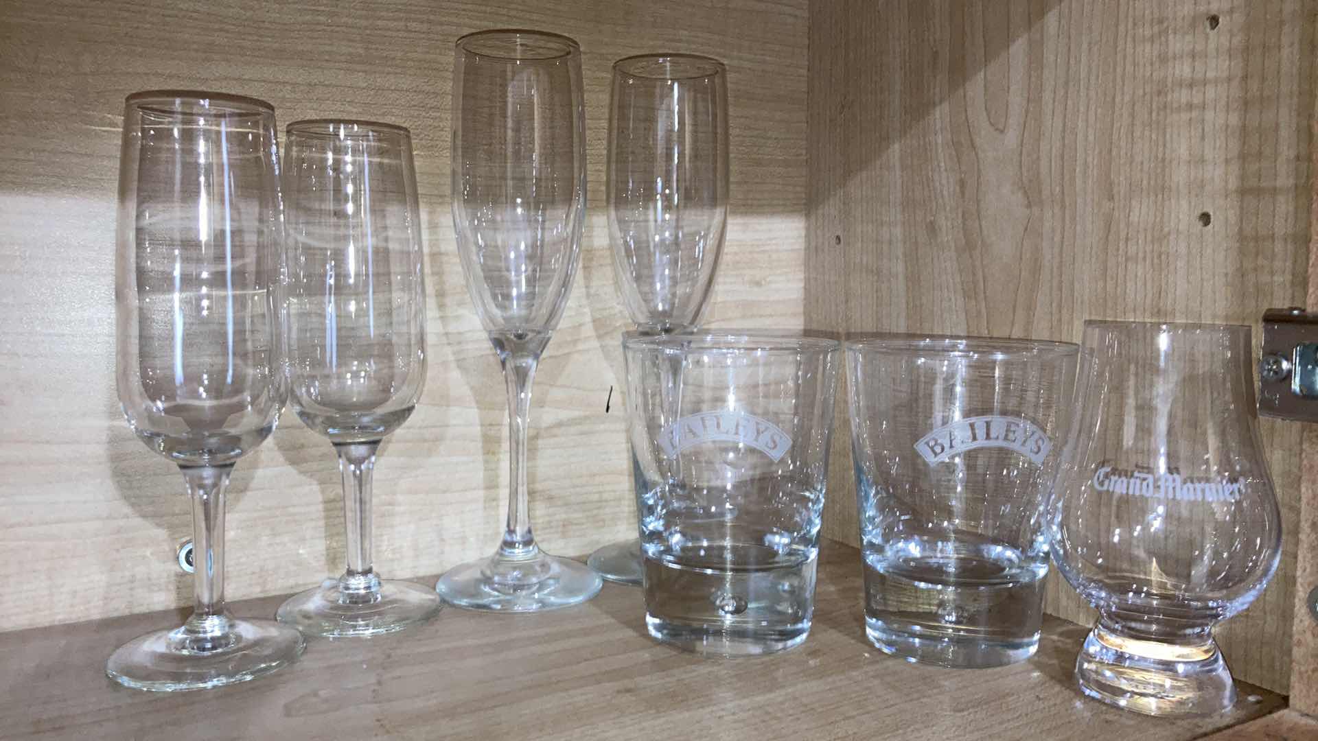 Photo 1 of COCKTAIL CLEAR GLASS SET (13)