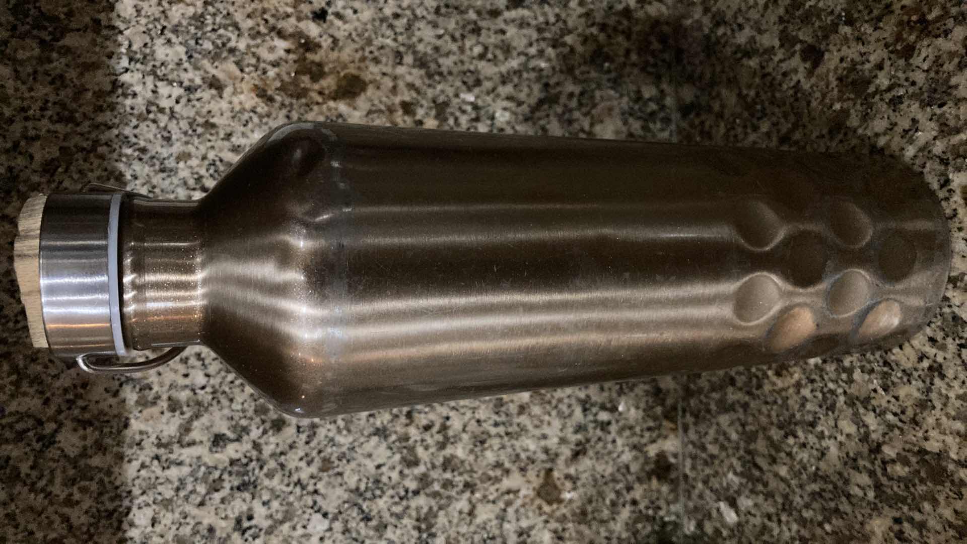 Photo 3 of CONTIGO THERMOS & HAMMERED THERMOS