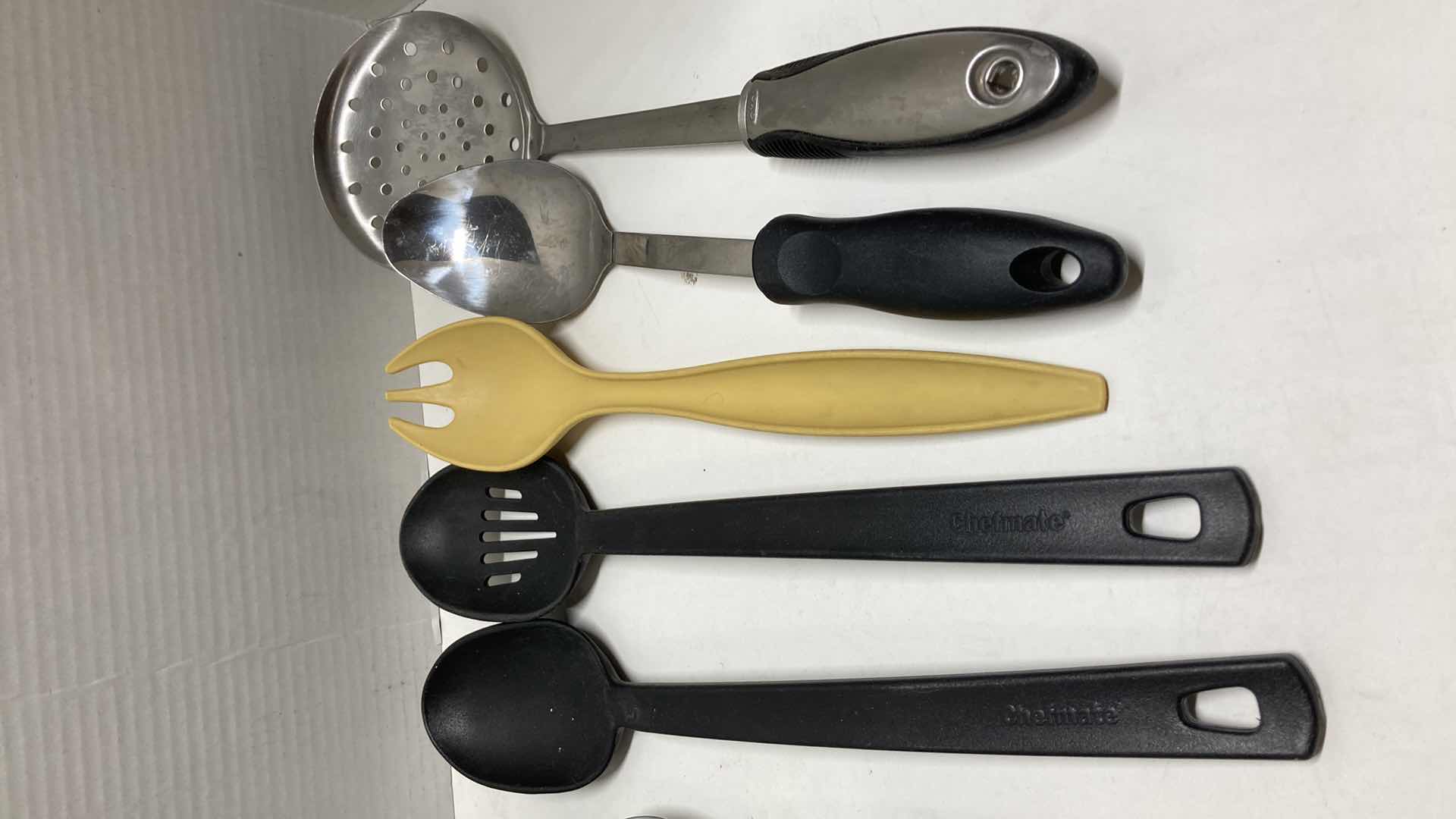 Photo 1 of KITCHEN UTENSIL SET-VARIOUS STYLES & BRANDS