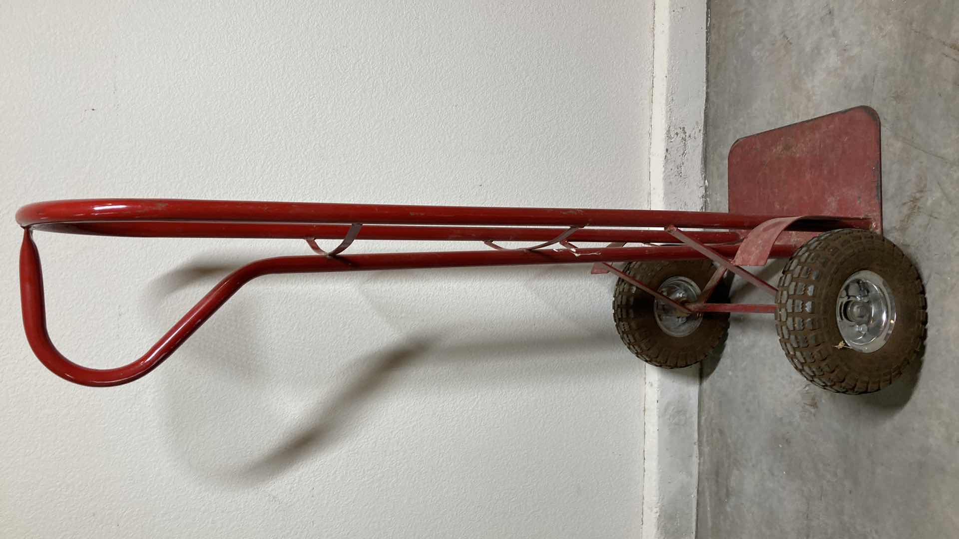 Photo 1 of STEEL RED HAND-TRUCK DOLLY 300LB TIRE CAP 20”  X 19” H50”