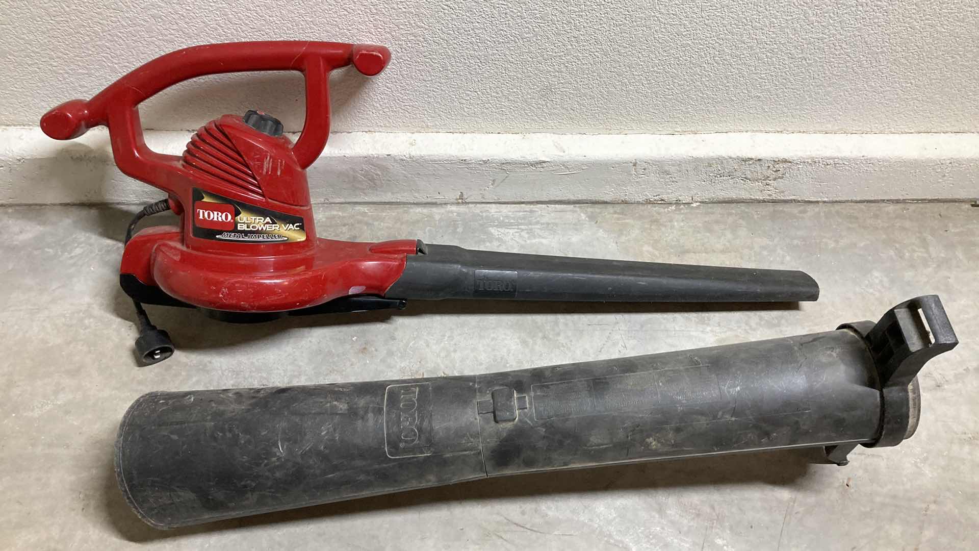 Photo 1 of TORO ULTRA METAL IMPELLER BLOWER VAC W ATTACHMENT MODEL  51599