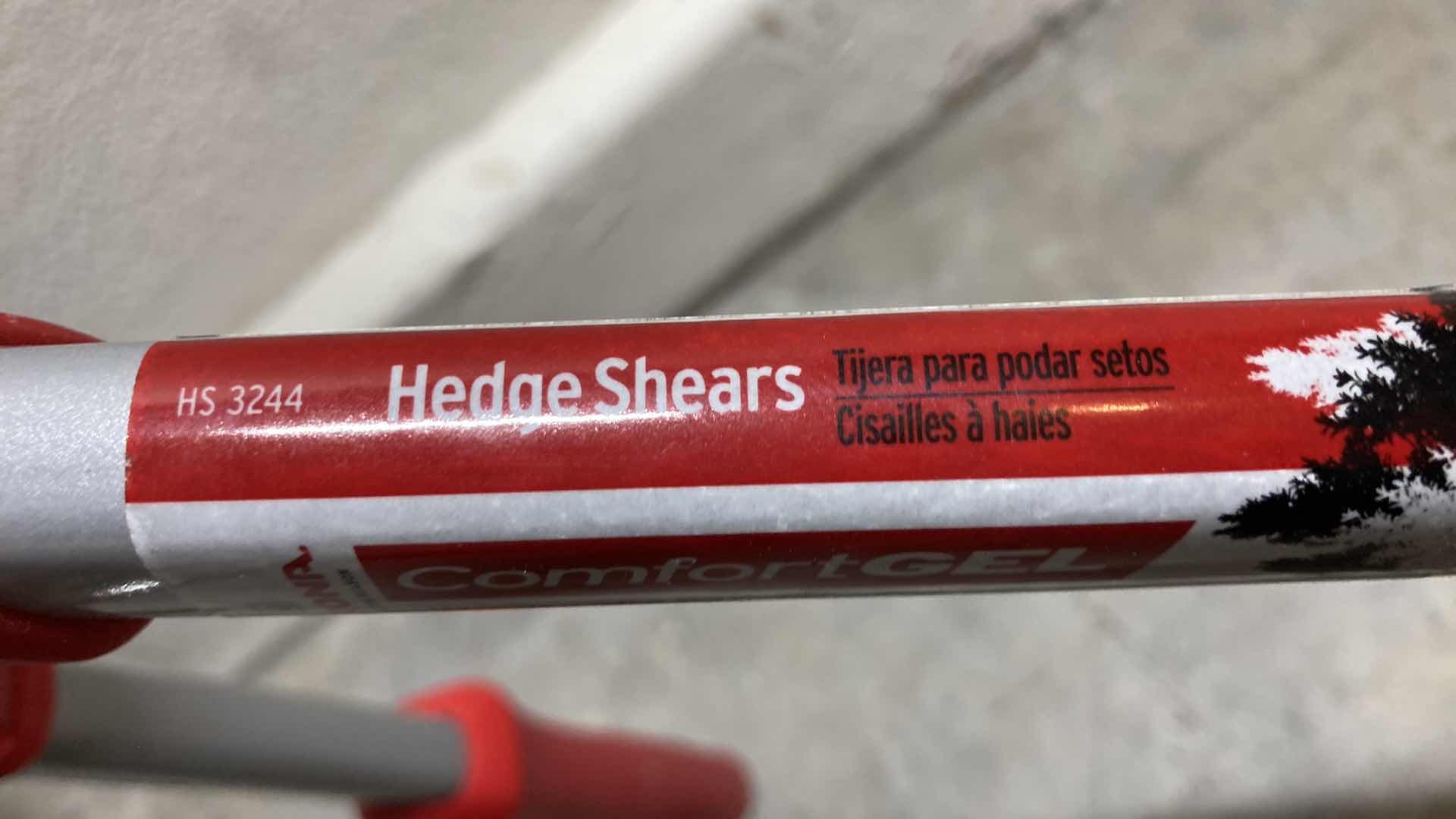 Photo 1 of CORONA COMFORT GEL HANDLED SHOCK GUARD HEDGE SHEARS