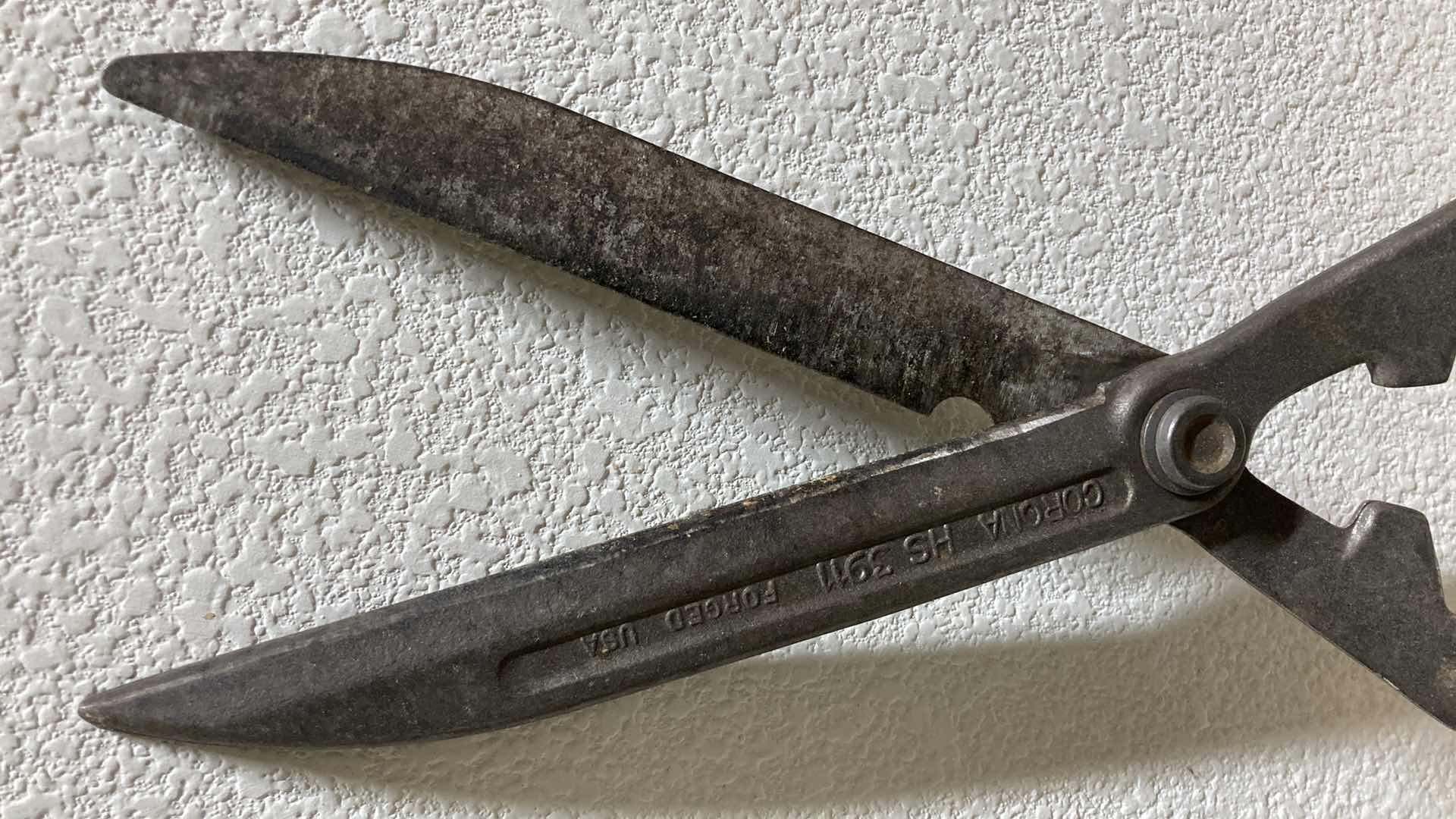 Photo 1 of CORONA HEDGE SHEARS & BRANCH TRIMMER