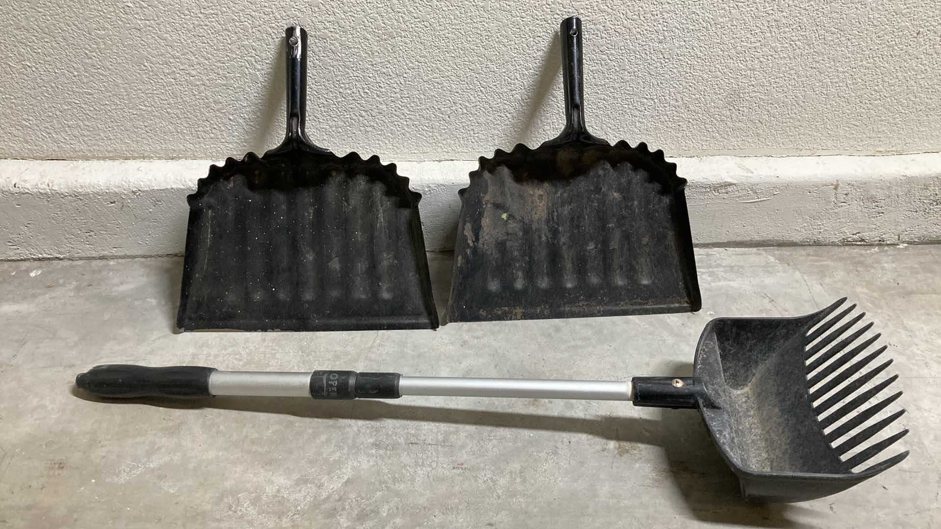 Photo 1 of BLACK METAL DUST PANS (2) & PET WASTE EXTENDING HANDLE SCOOPER