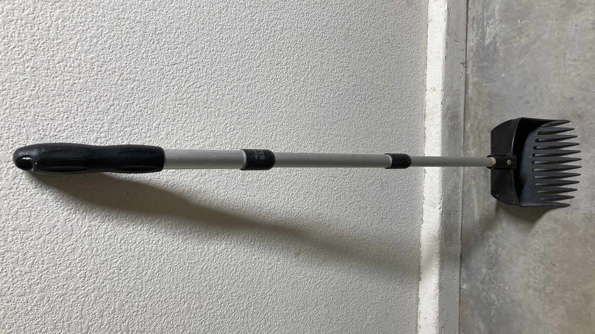 Photo 1 of BLACK METAL DUST PANS (2) & PET WASTE EXTENDING HANDLE SCOOPER